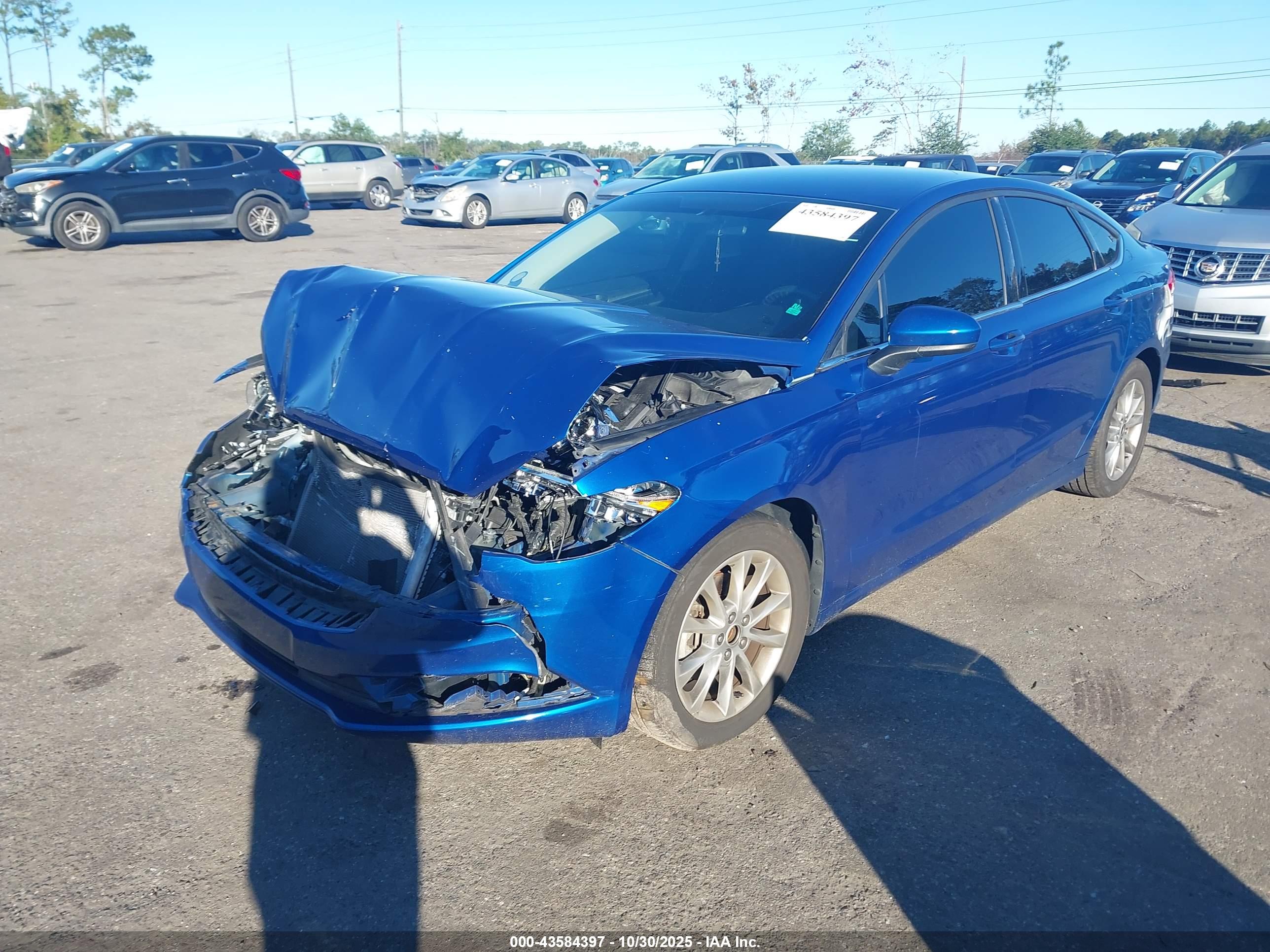 FORD FUSION image 2