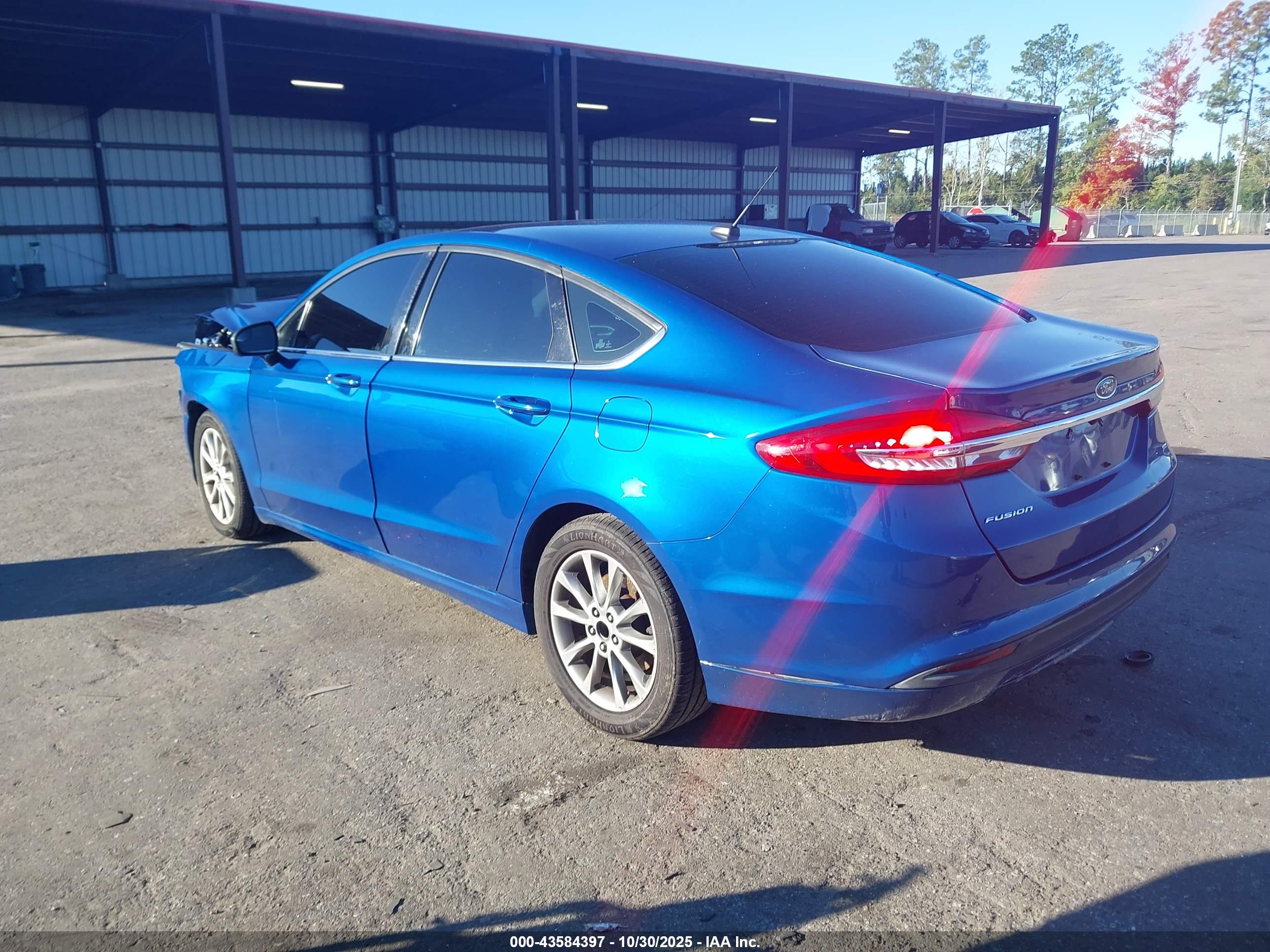 FORD FUSION image 3