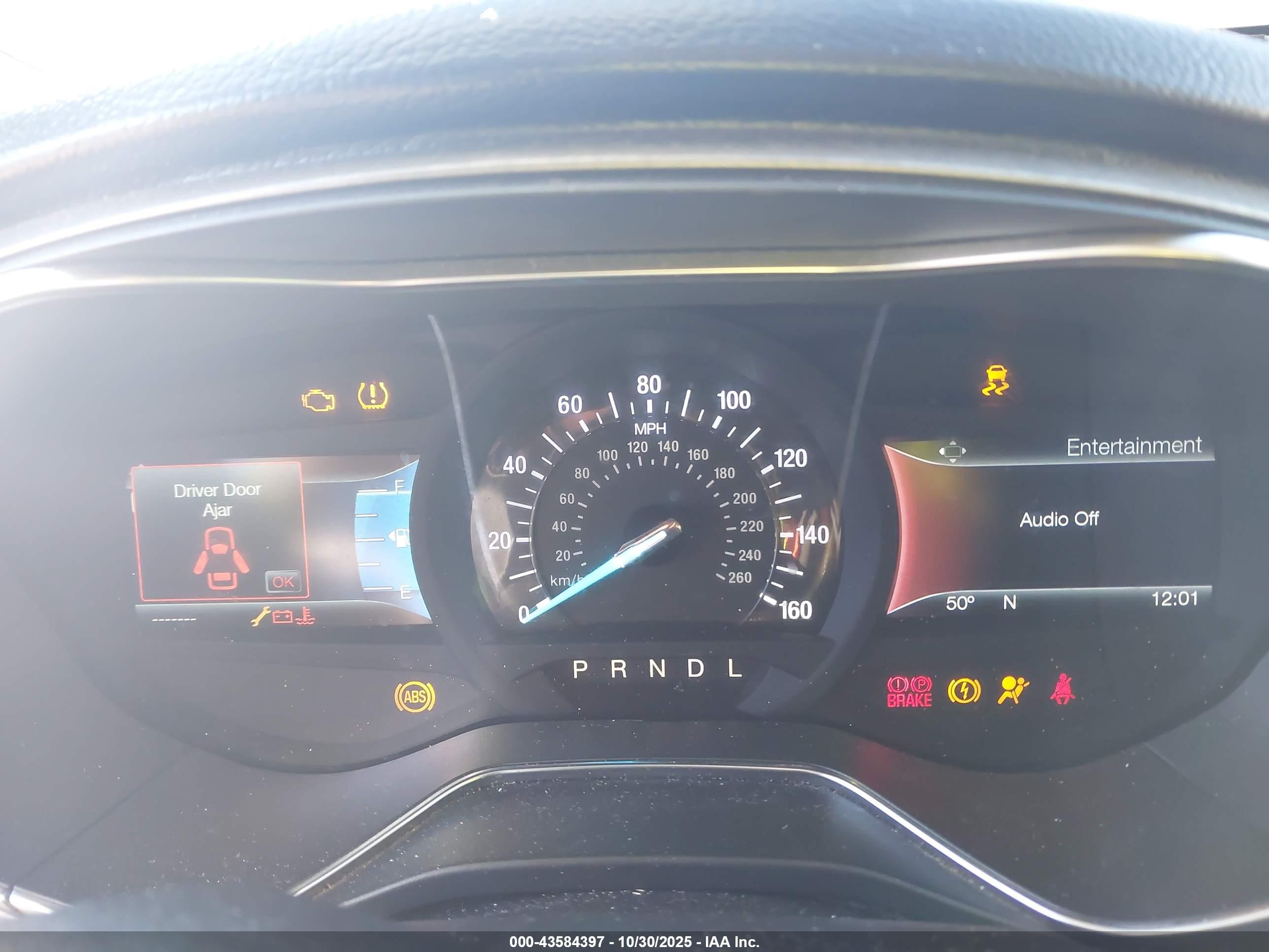 FORD FUSION image 7