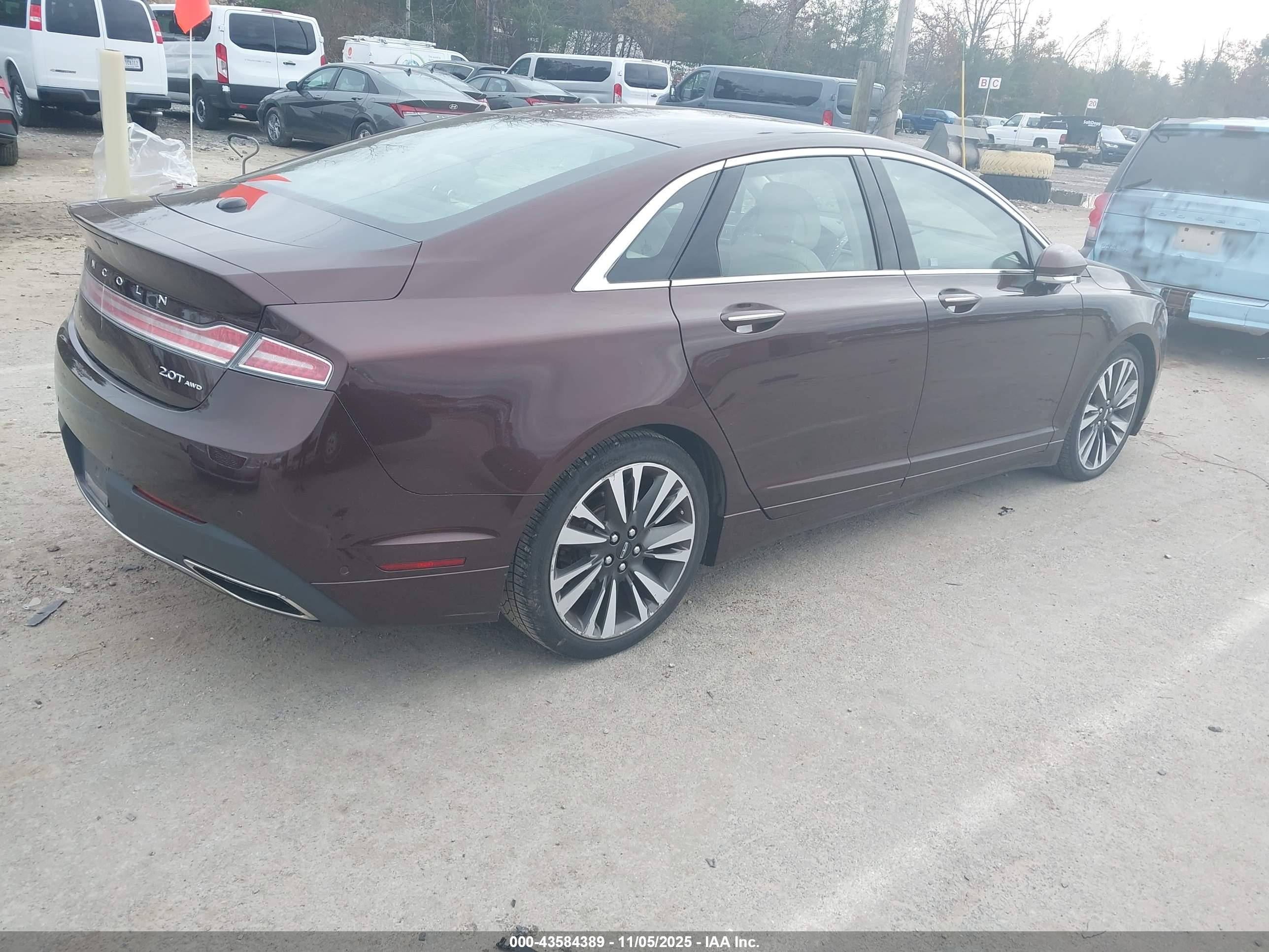 LINCOLN MKZ image 4