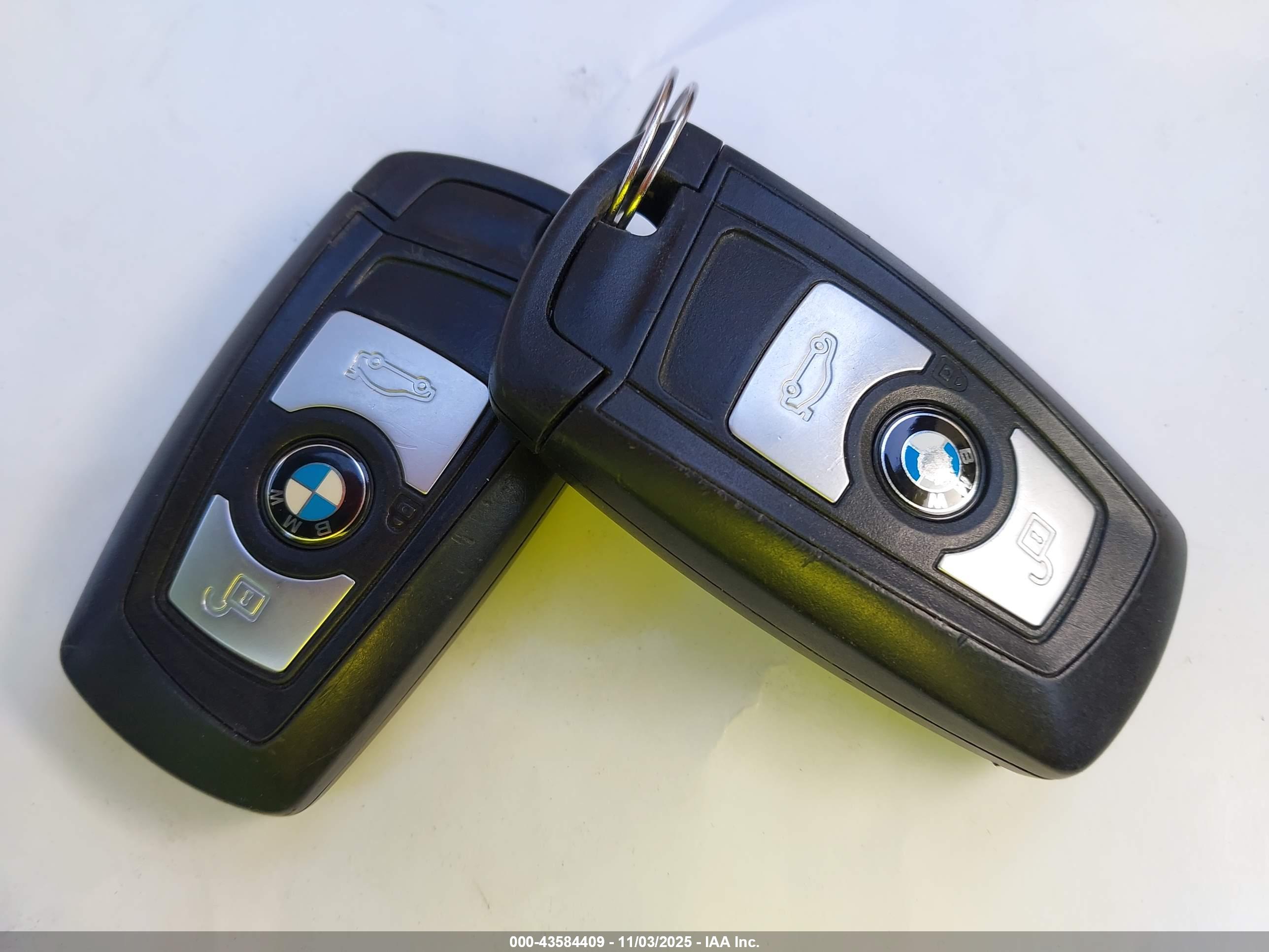 BMW 320I image 11