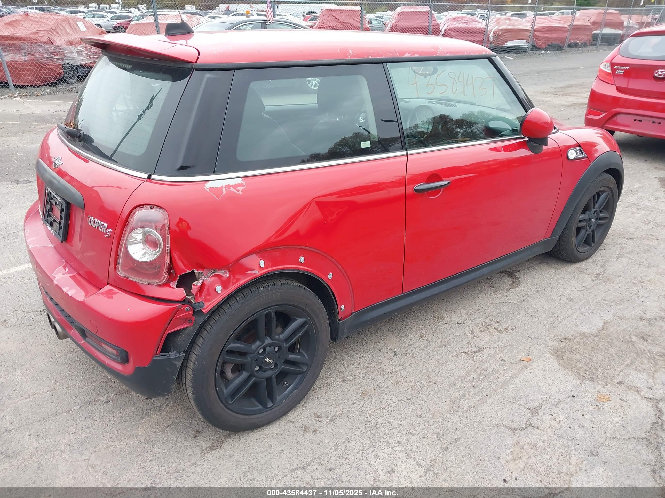 MINI COOPER image 4
