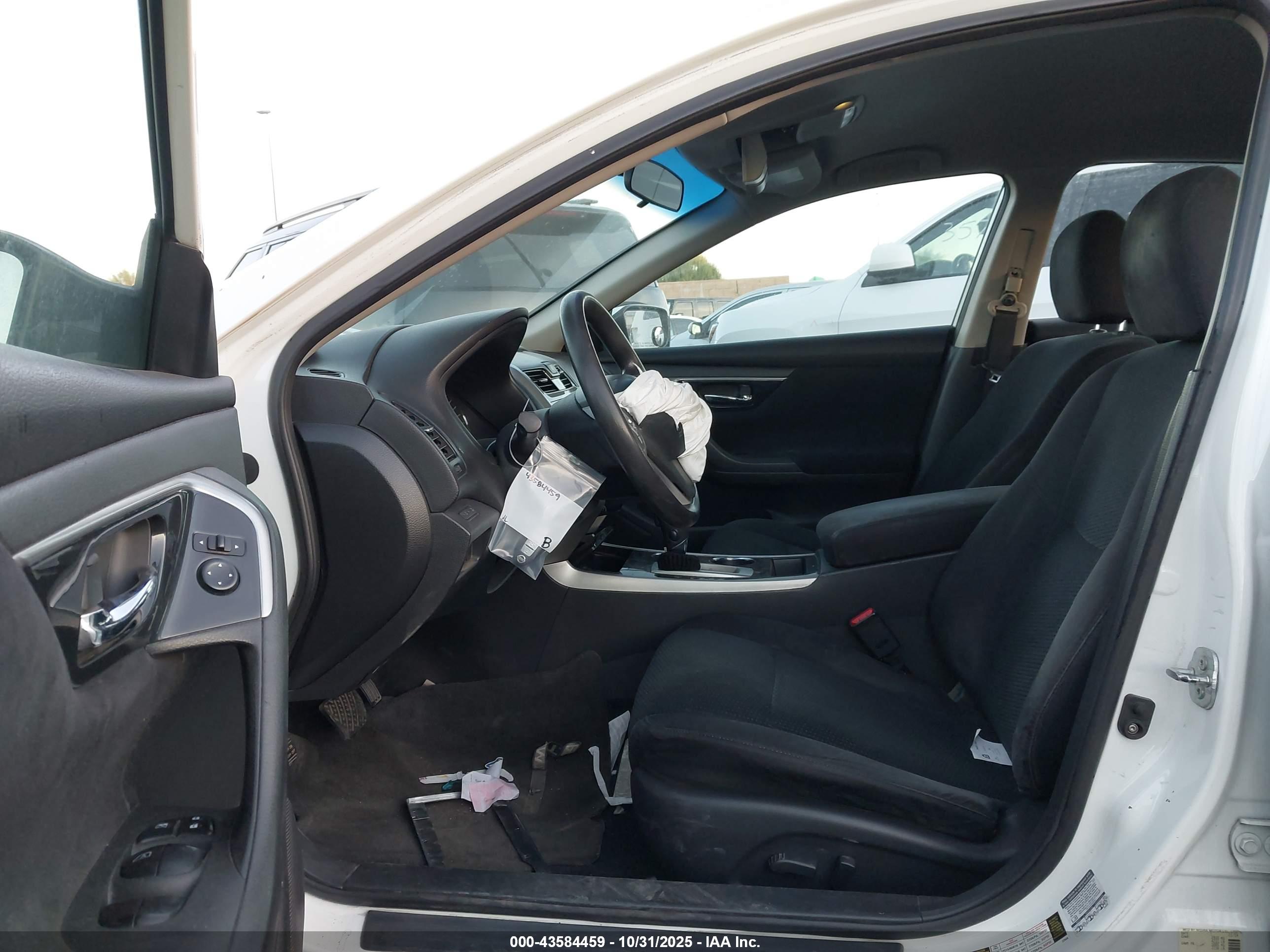 NISSAN ALTIMA image 5