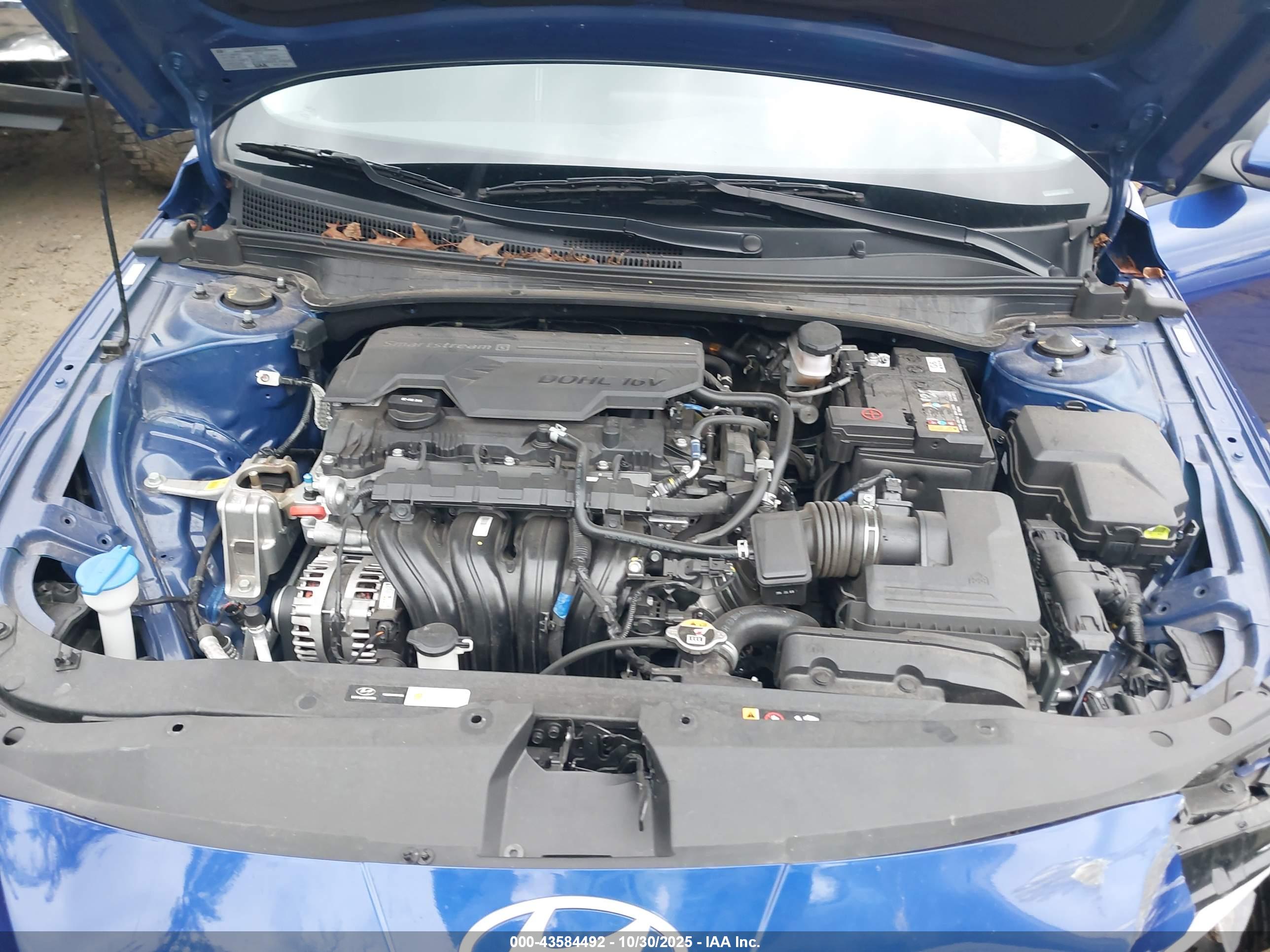 HYUNDAI ELANTRA image 10