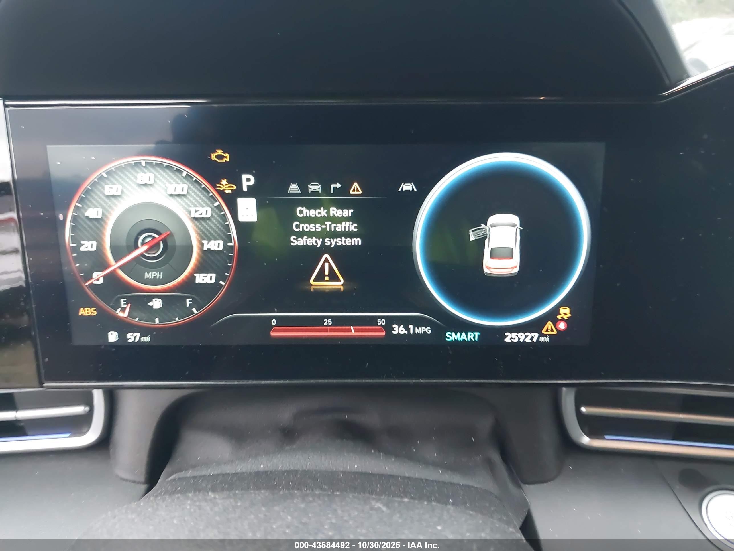 HYUNDAI ELANTRA image 7