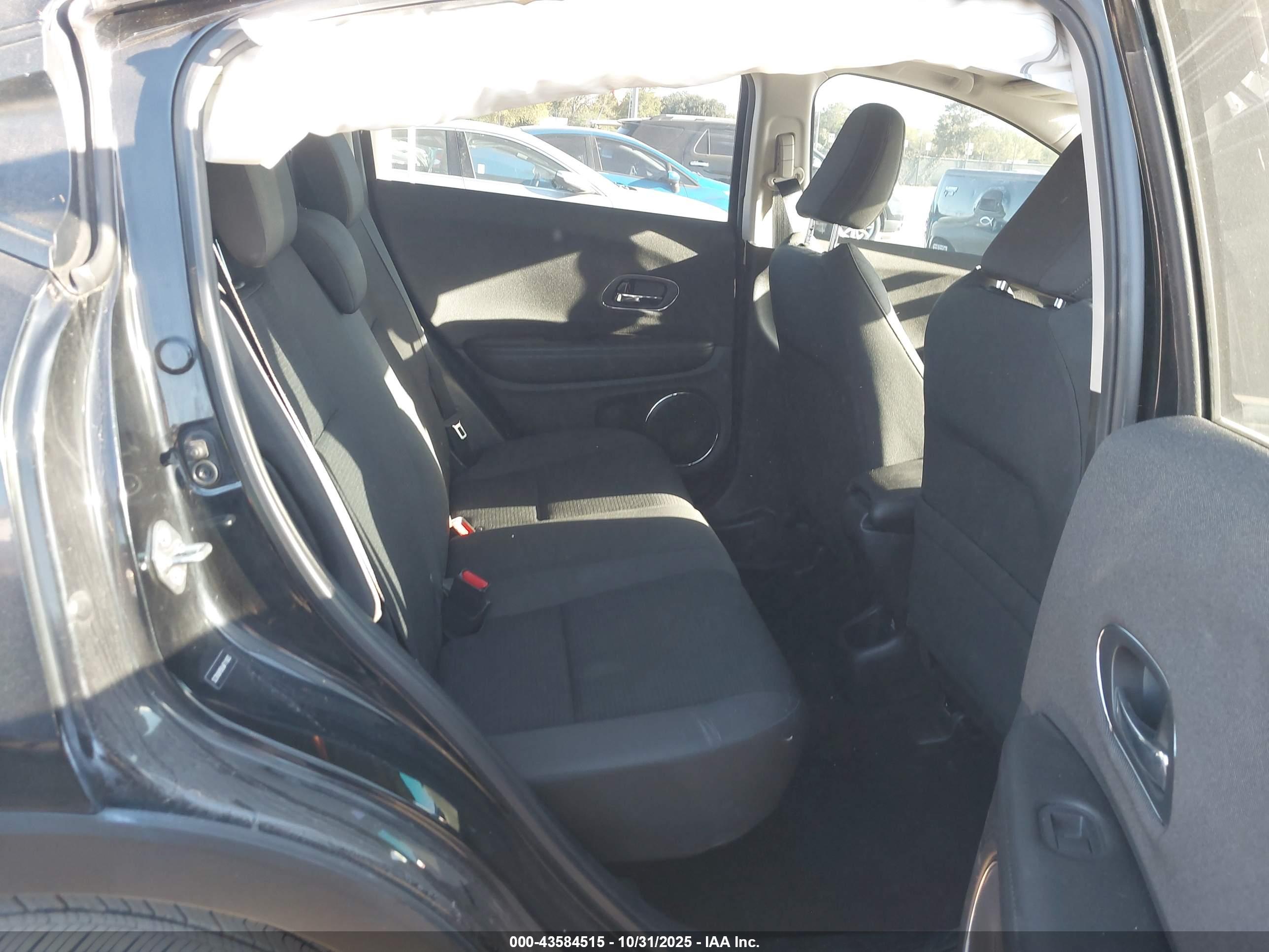HONDA HR-V image 8
