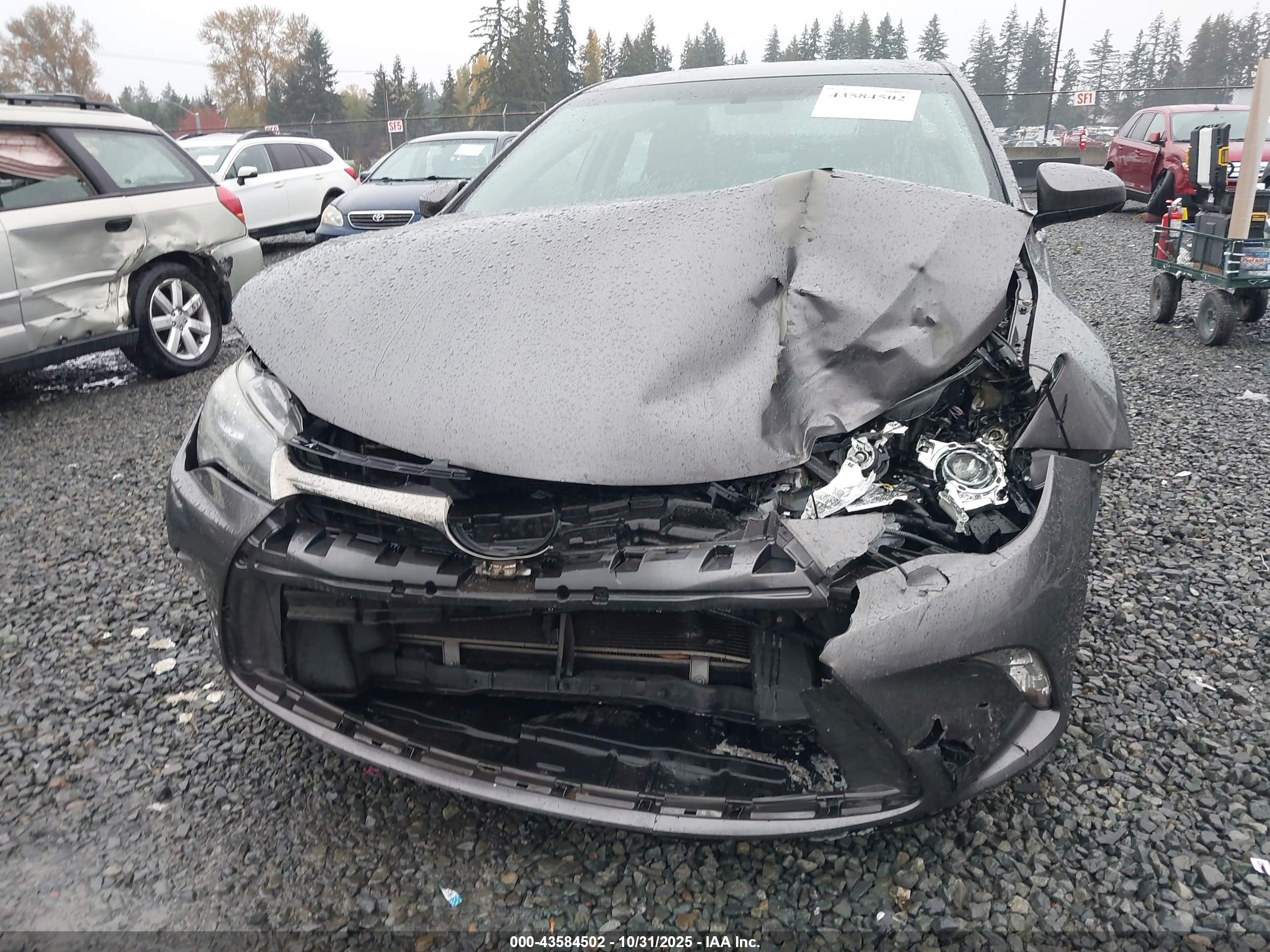 TOYOTA CAMRY image 6