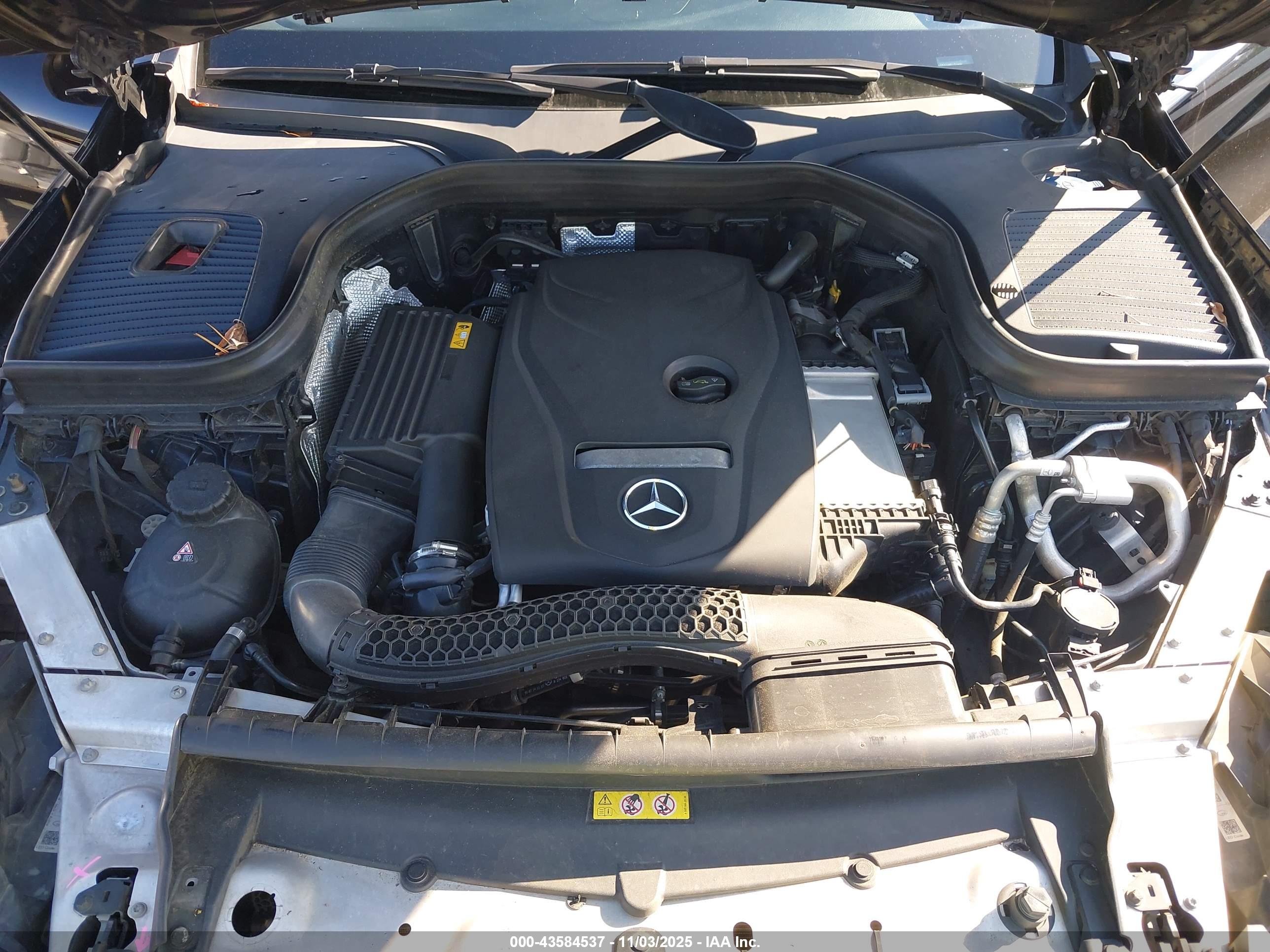 MERCEDES-BENZ GLC image 10