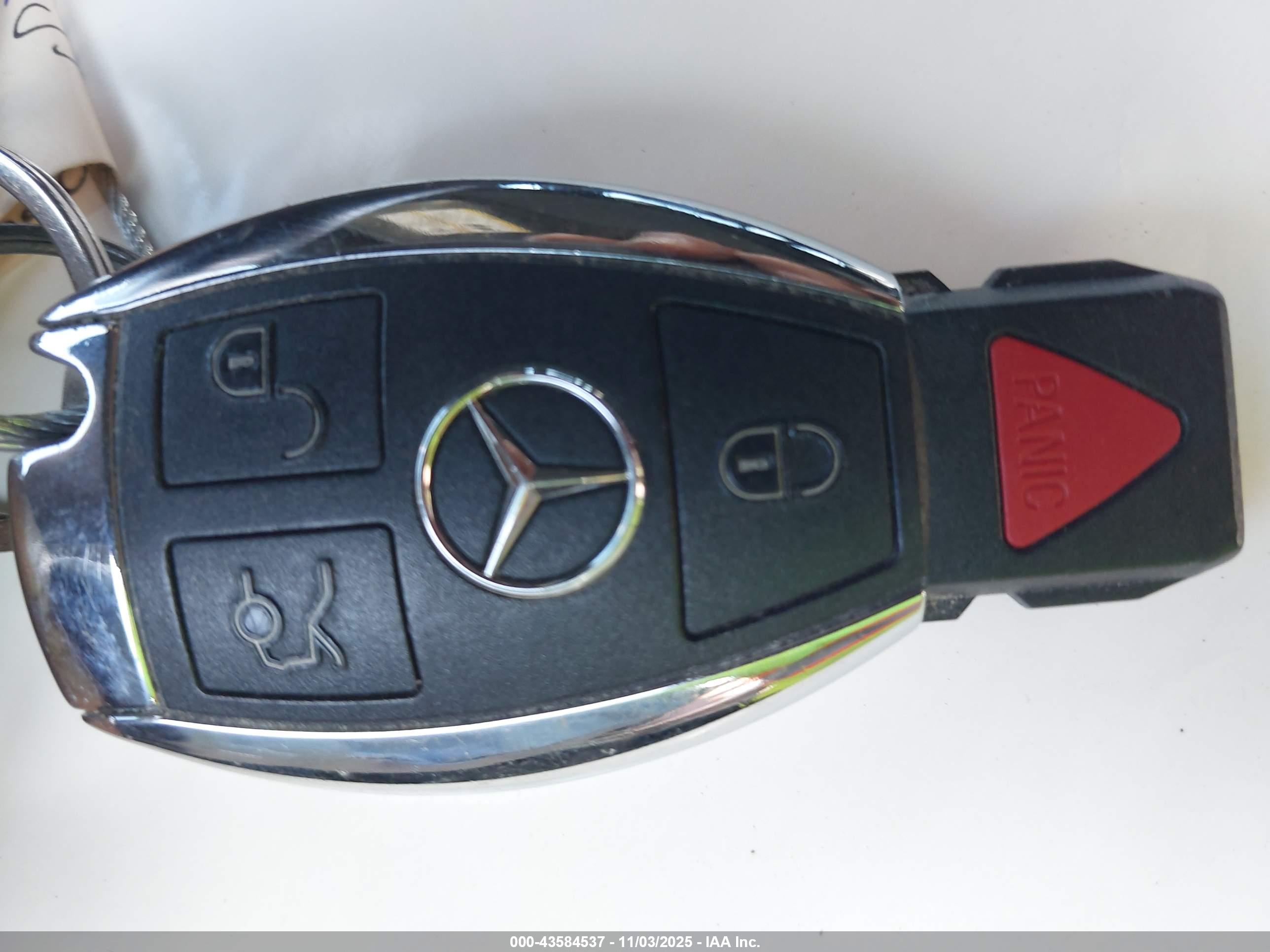 MERCEDES-BENZ GLC image 11