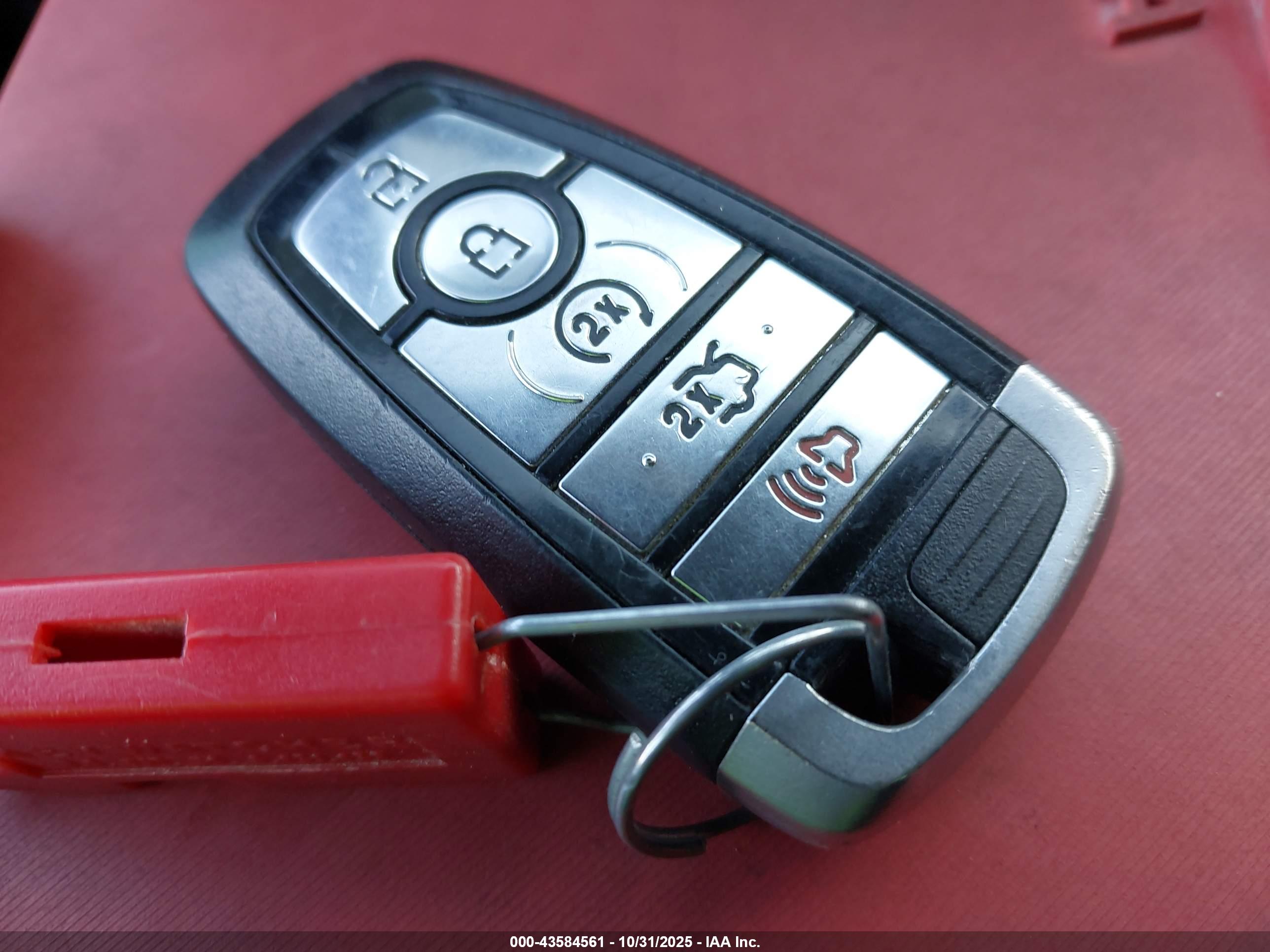 FORD EXPLORER image 11