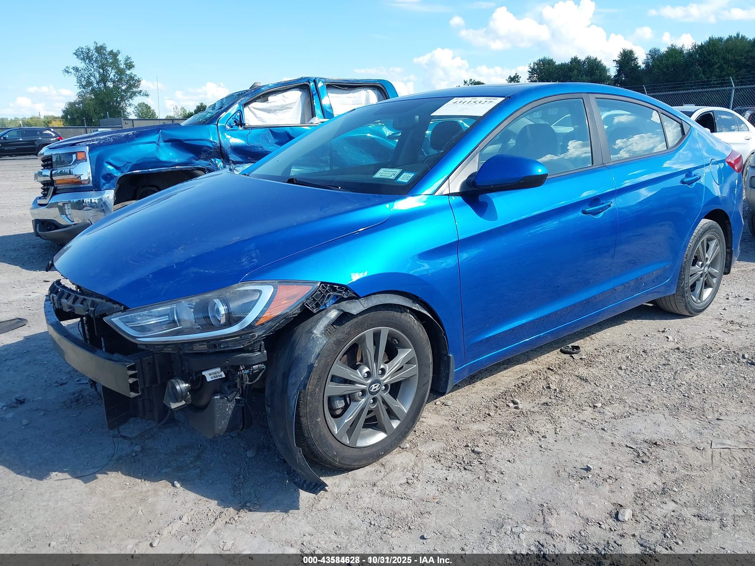 HYUNDAI ELANTRA image 2