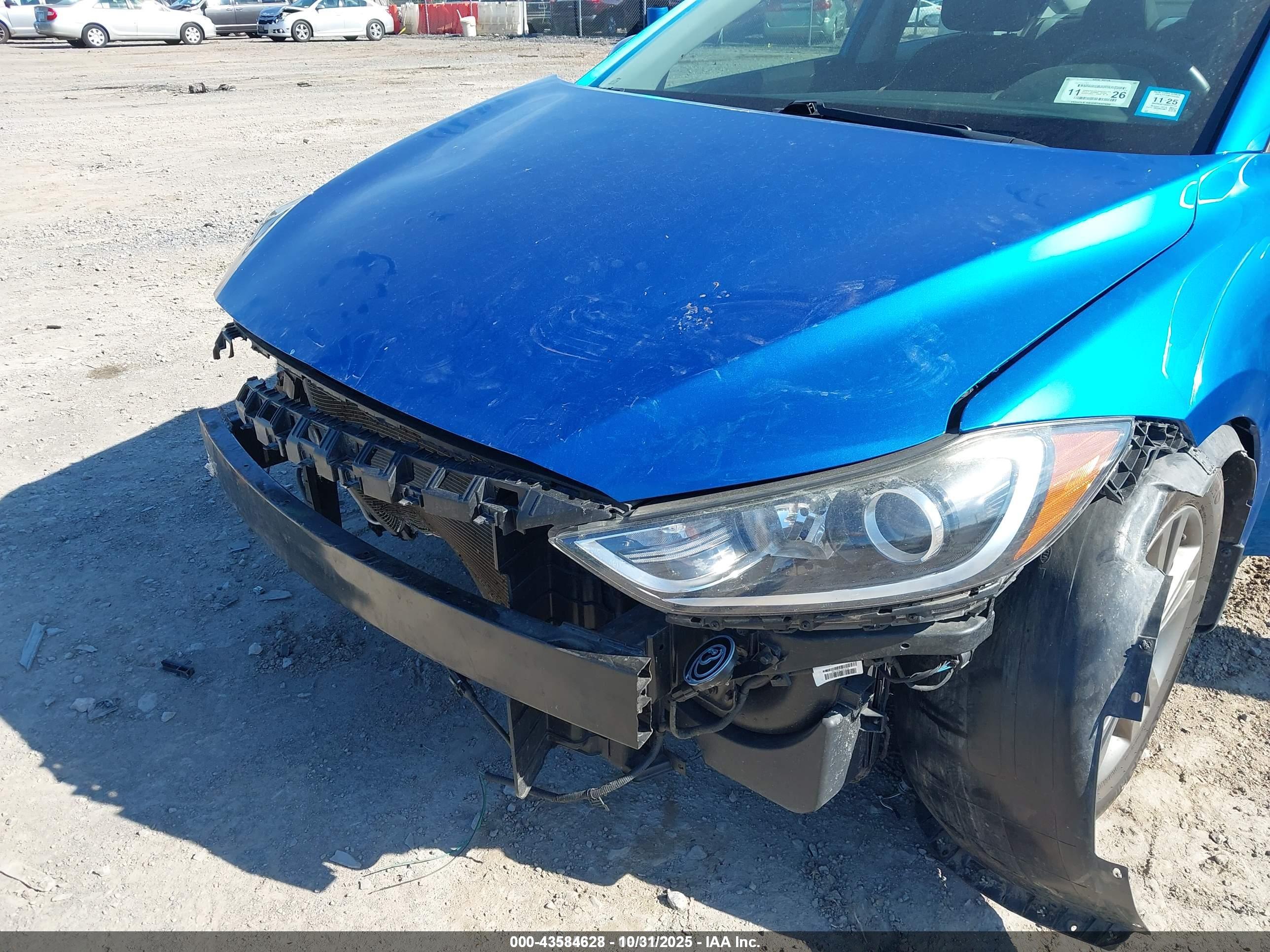 HYUNDAI ELANTRA image 6