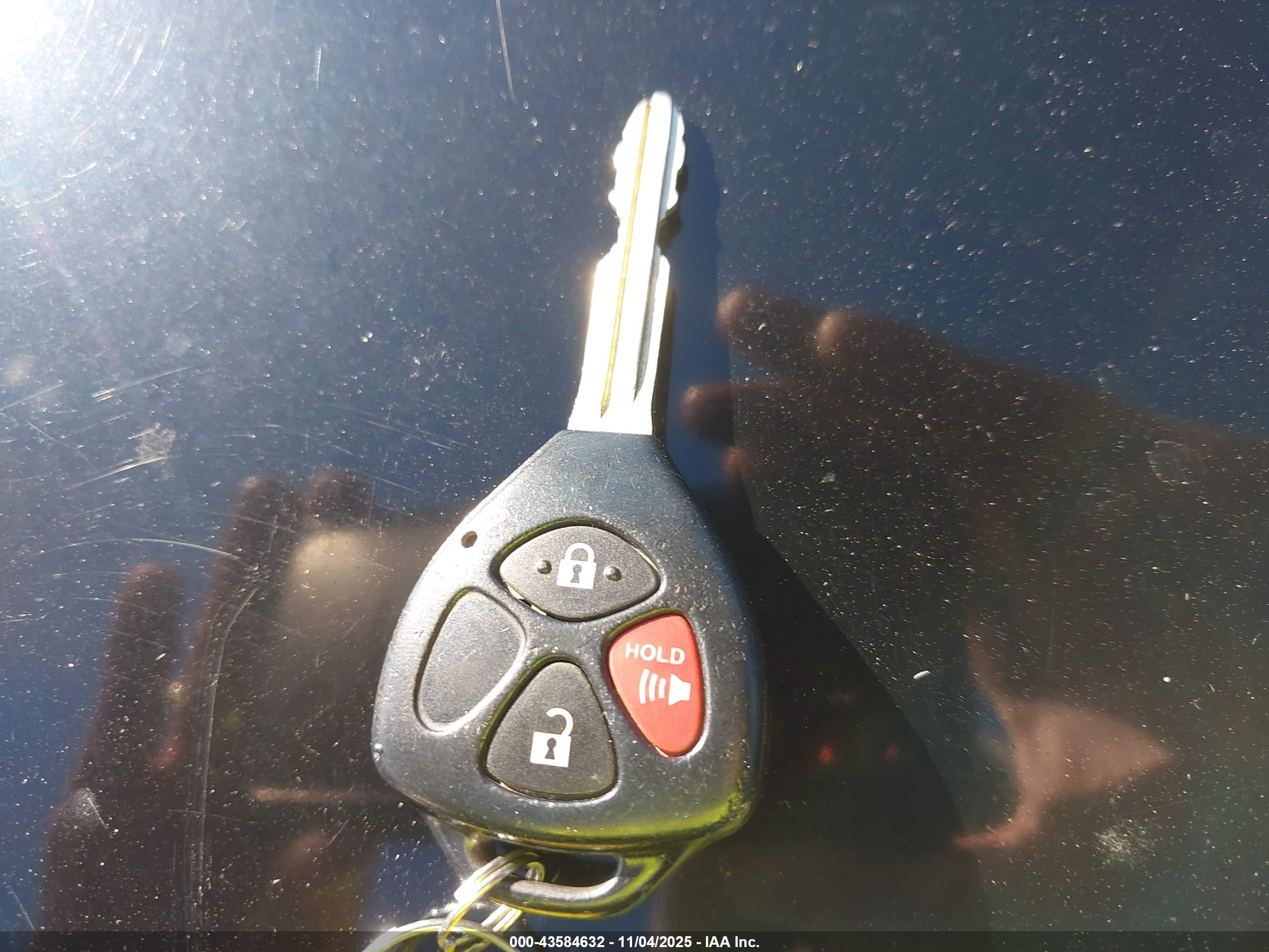 TOYOTA RAV4 image 11