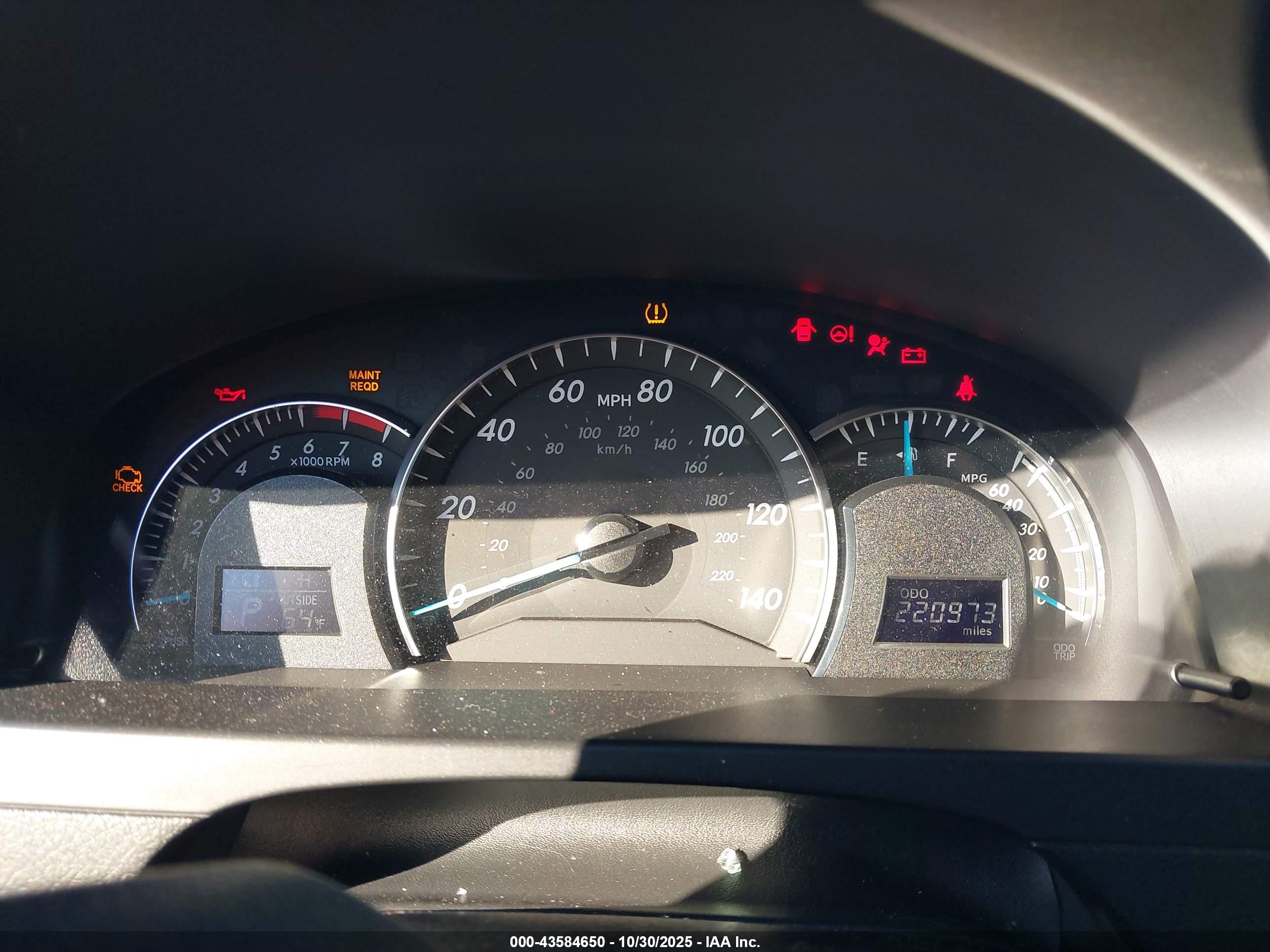 TOYOTA CAMRY image 7