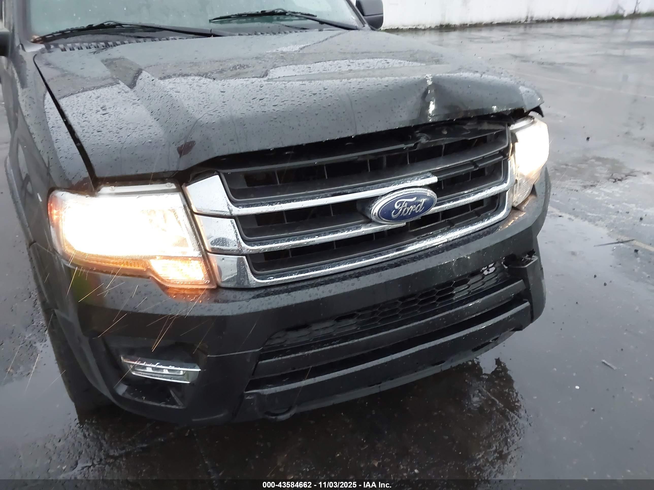 FORD EXPEDITION image 6