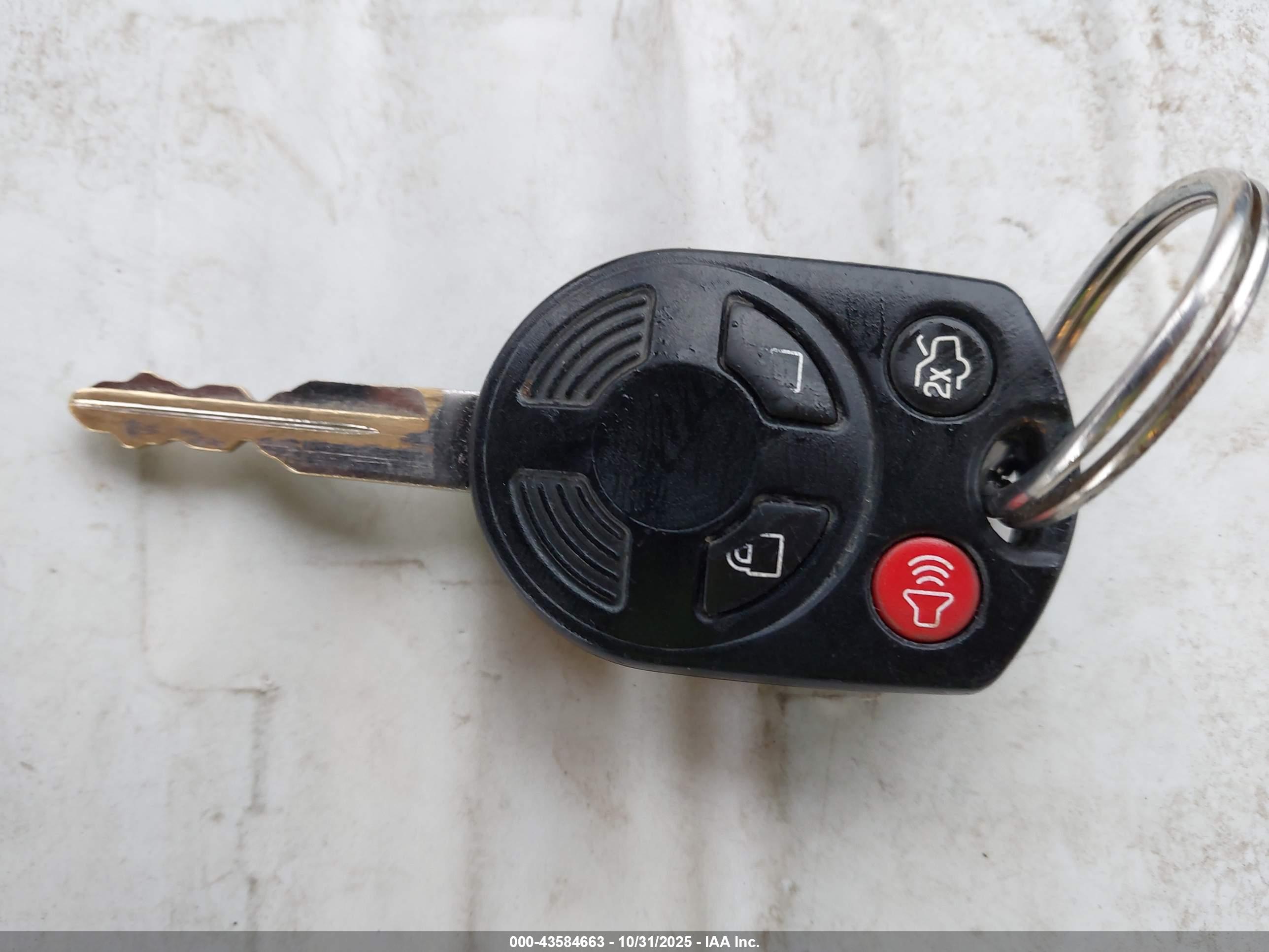FORD ESCAPE image 11