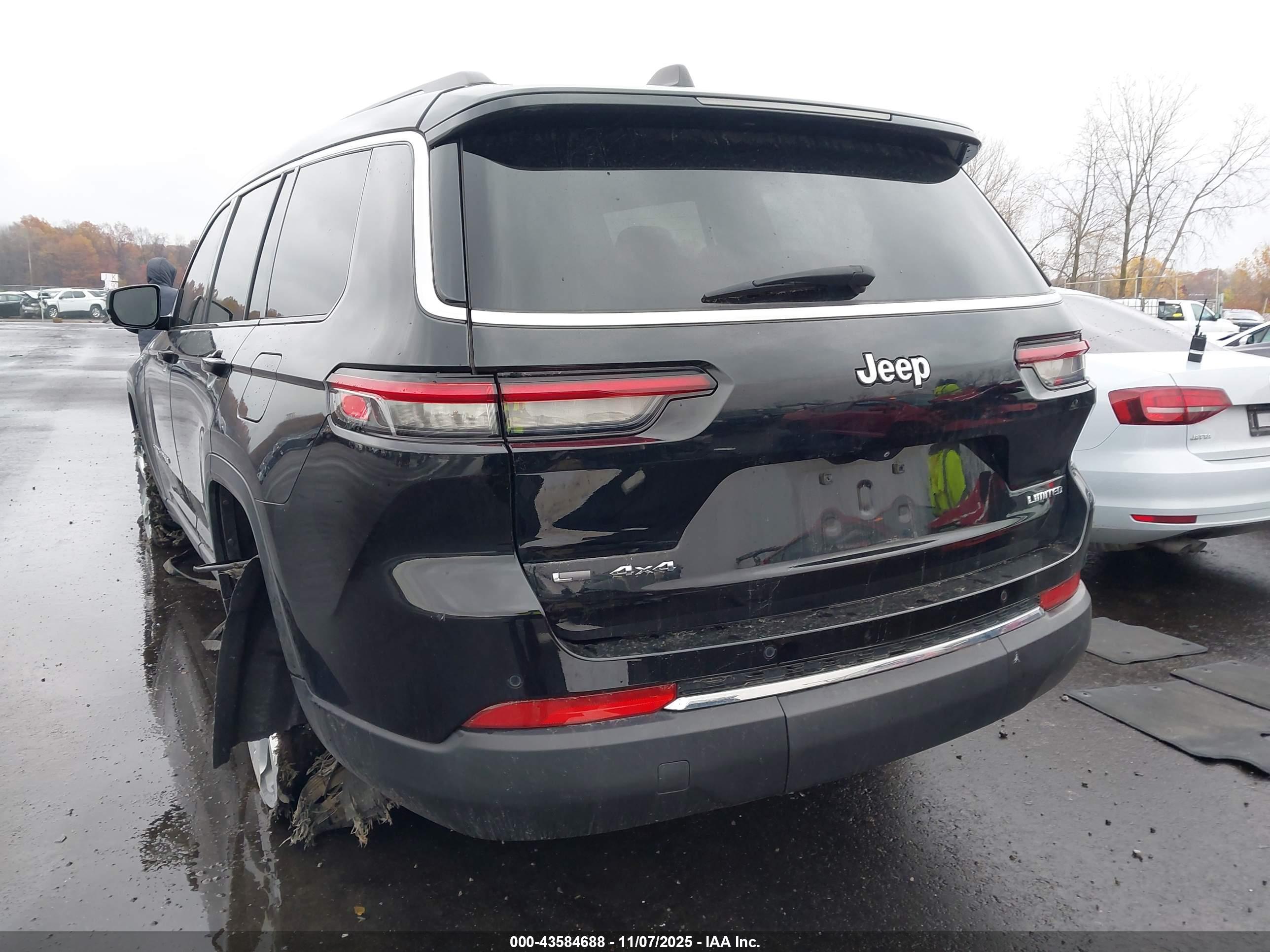 JEEP GRAND image 3