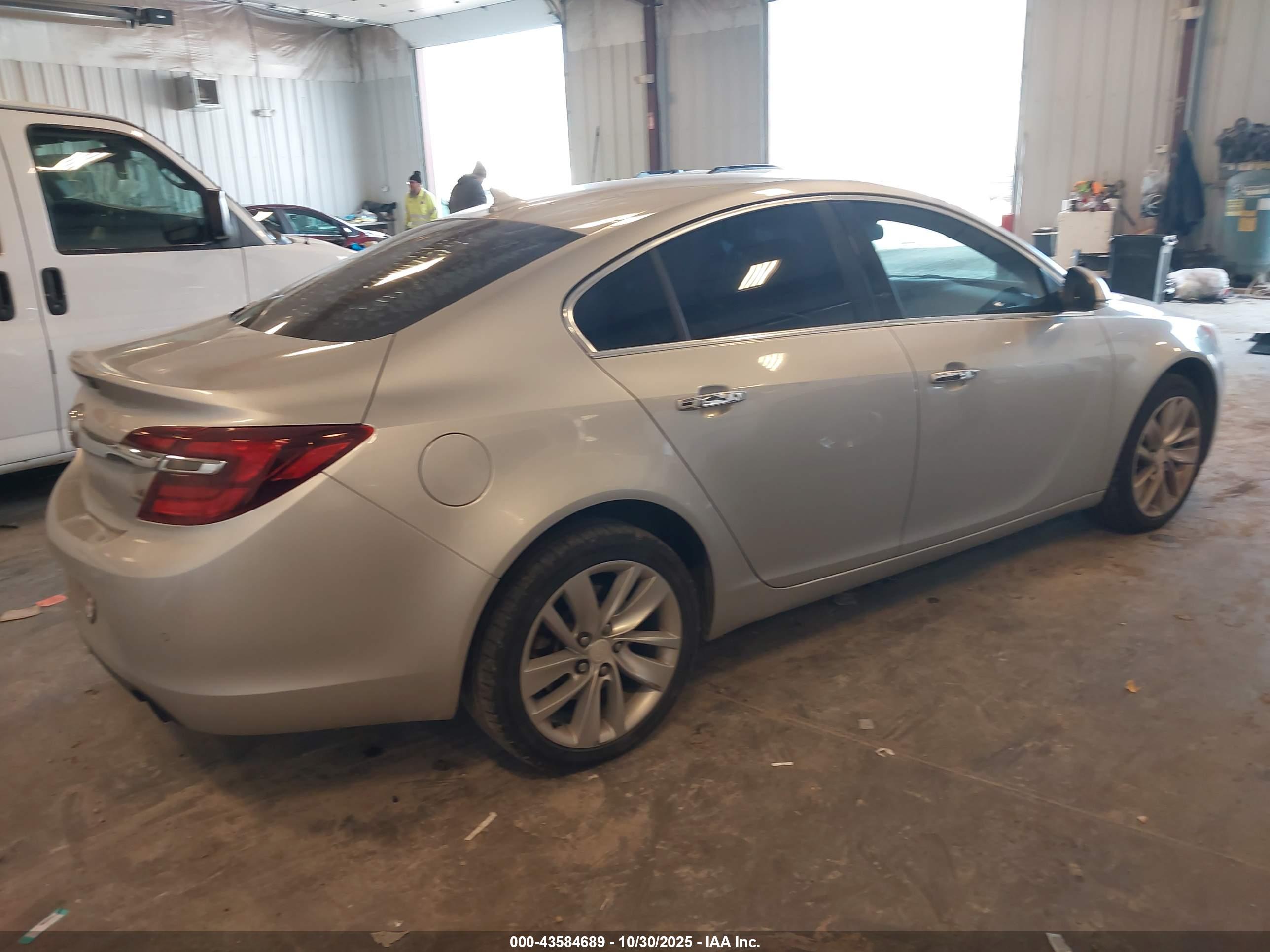 BUICK REGAL image 4