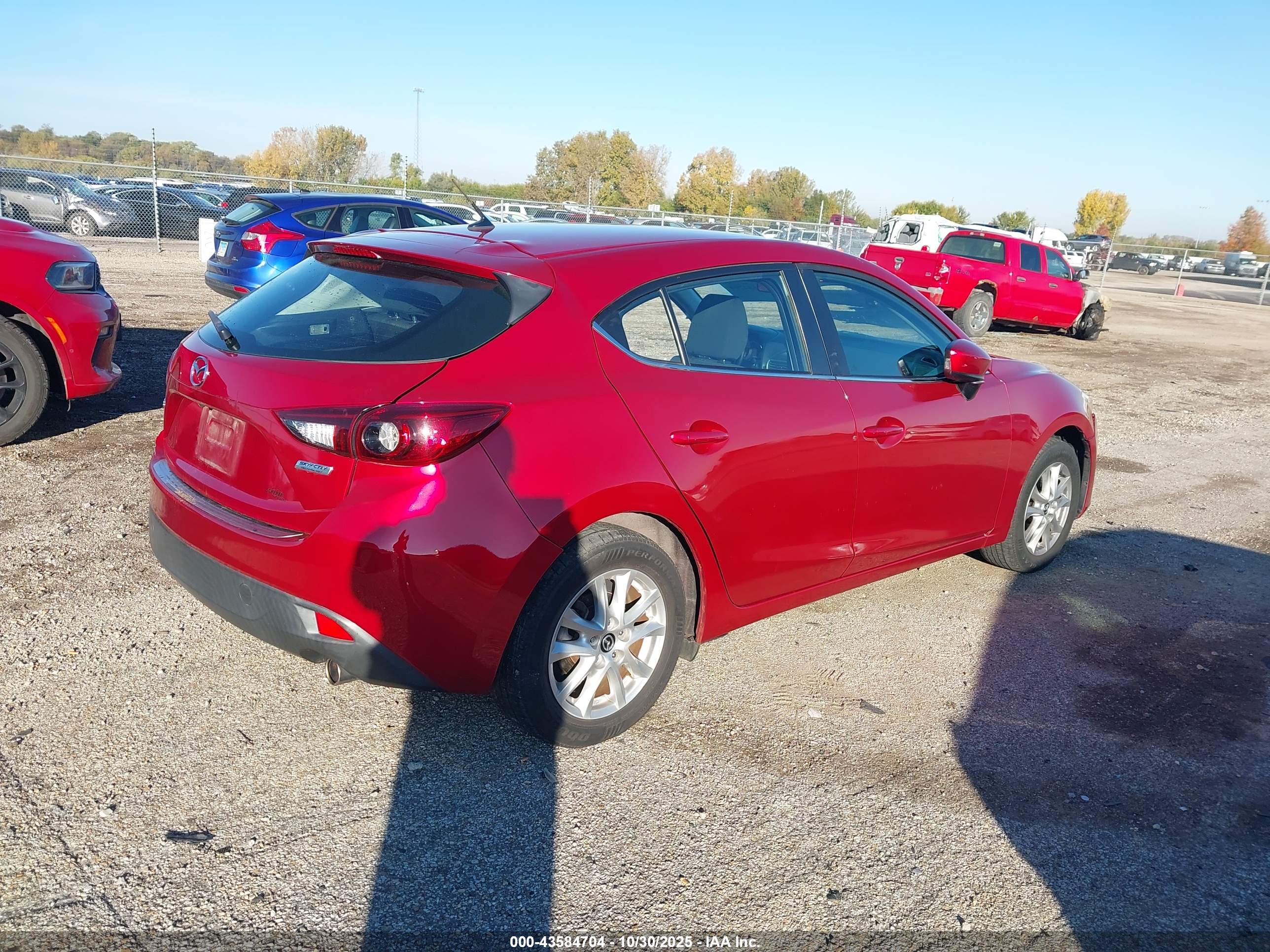 MAZDA MAZDA3 image 4