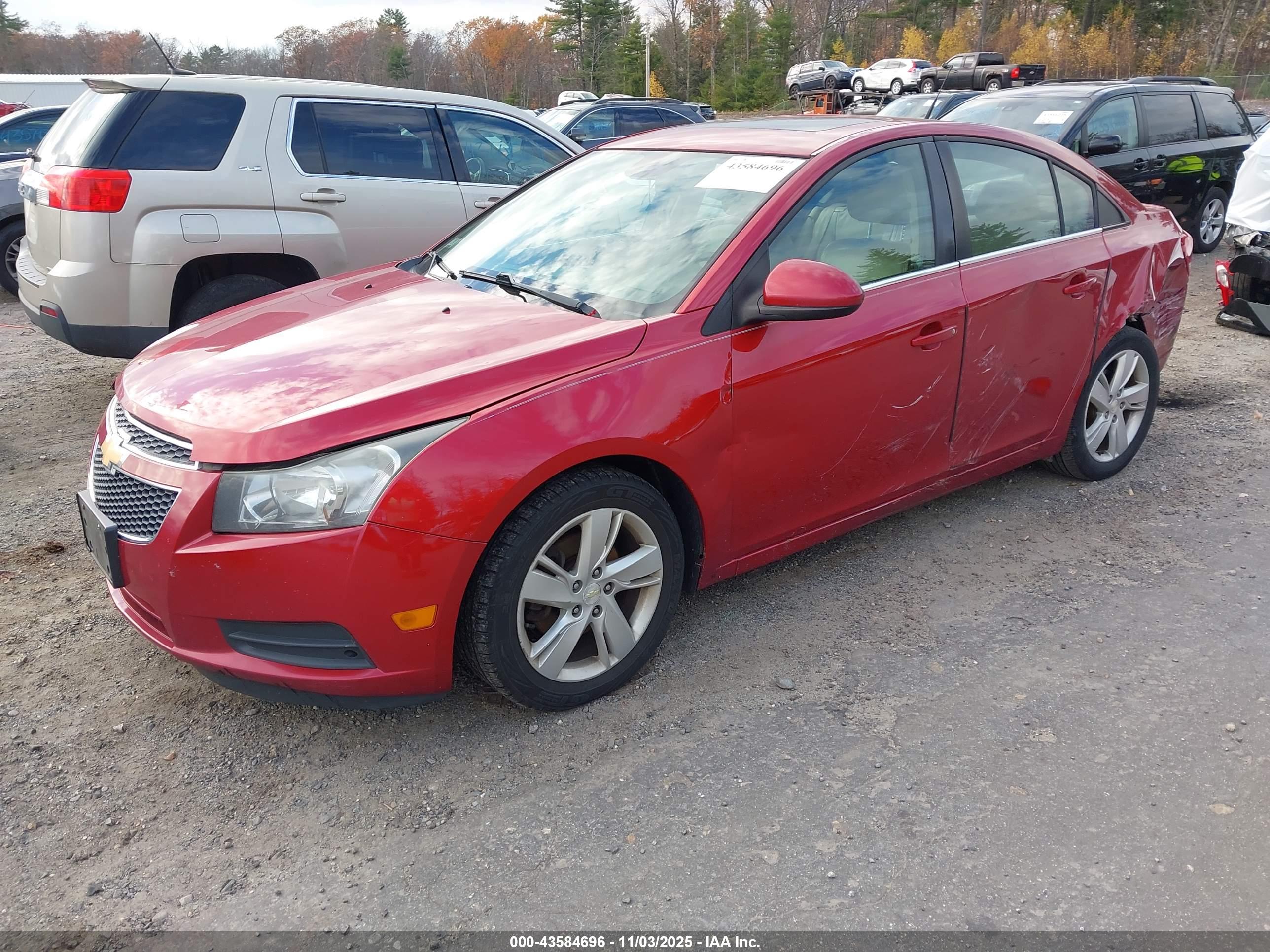 CHEVROLET CRUZE image 2