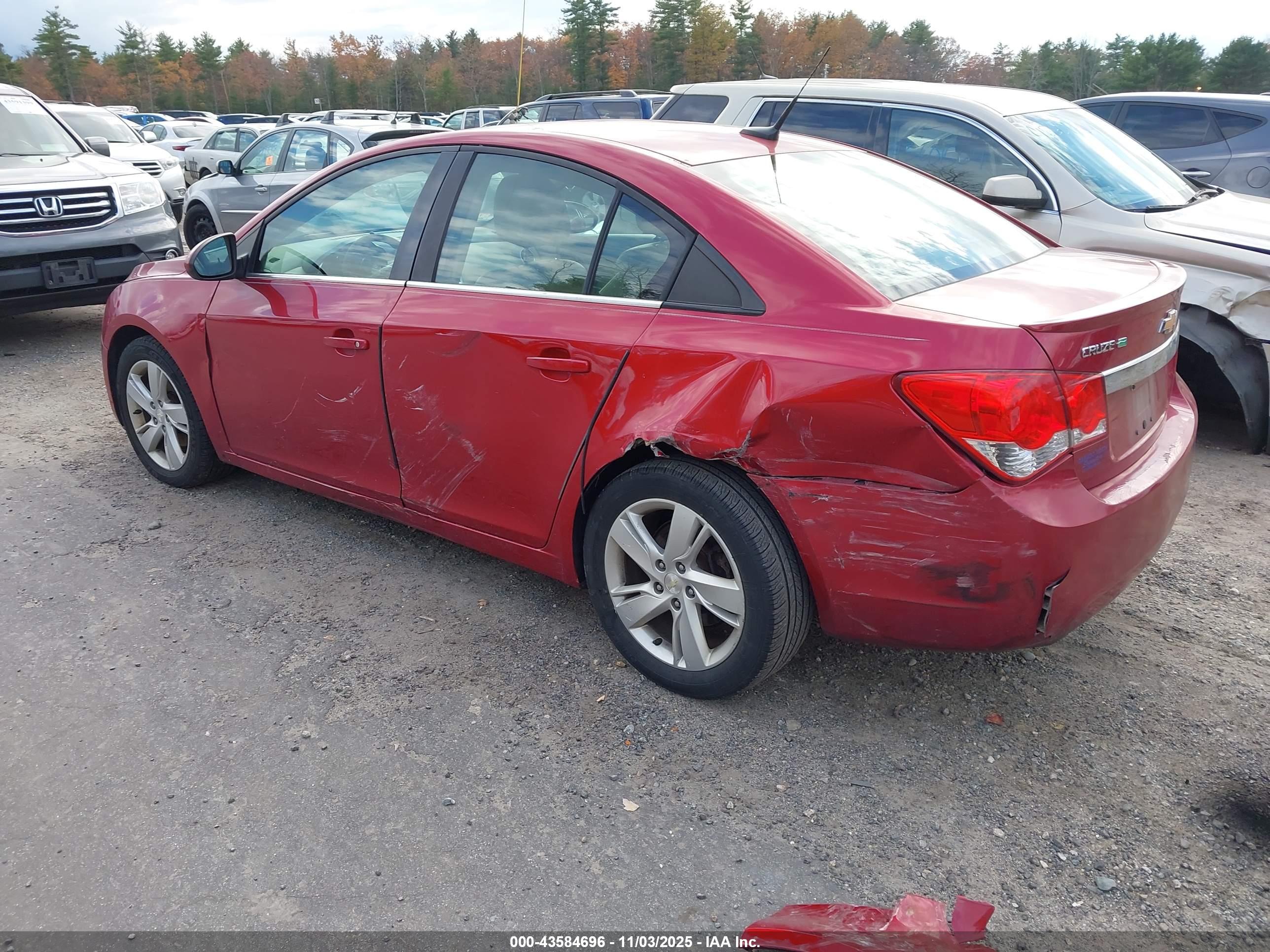 CHEVROLET CRUZE image 3