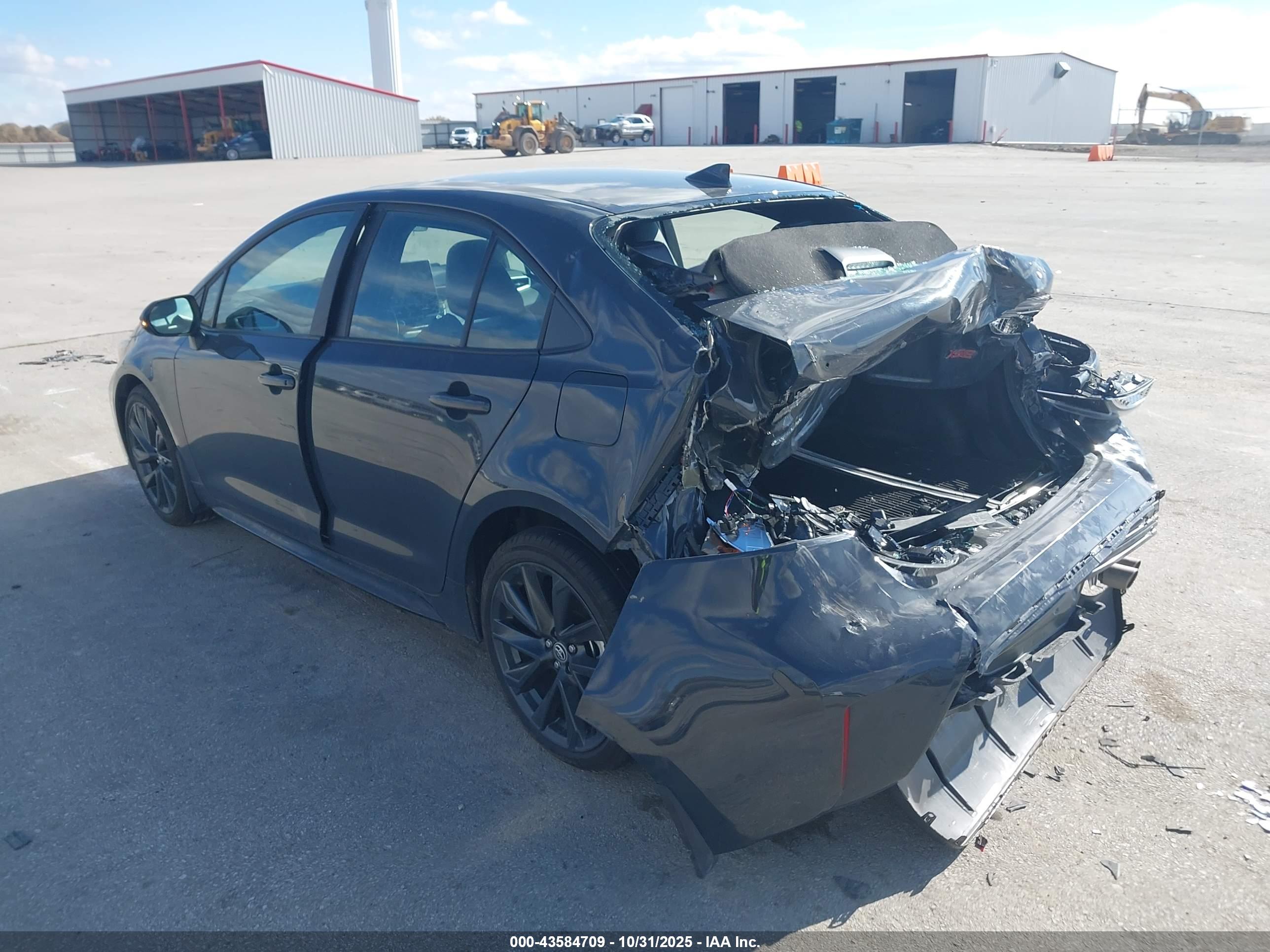 TOYOTA COROLLA image 3