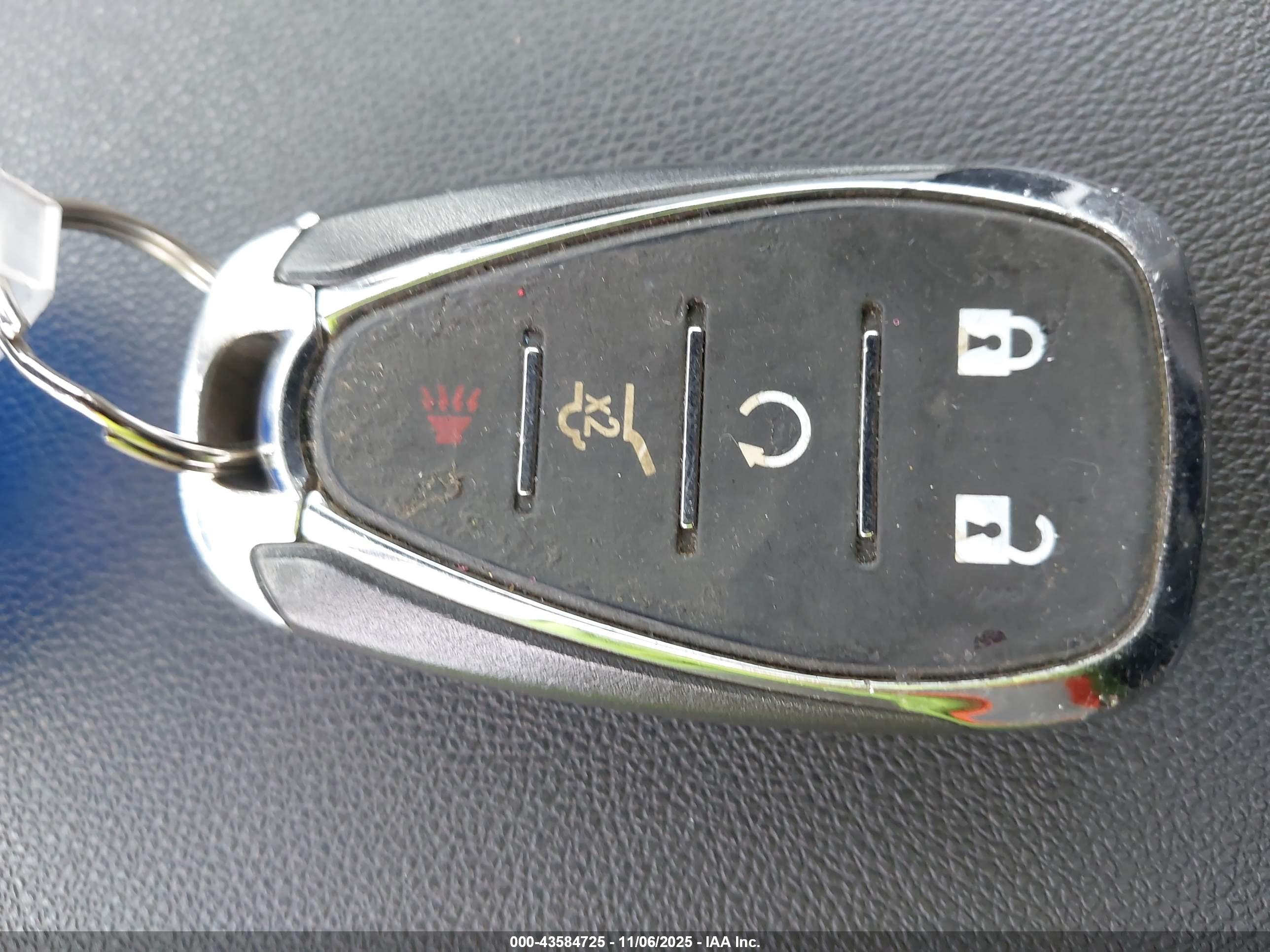 CHEVROLET EQUINOX image 11