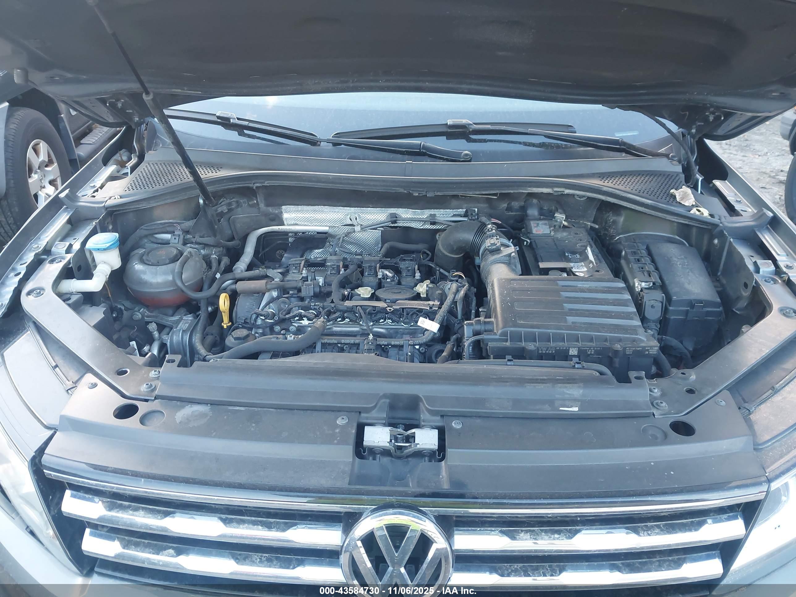 VOLKSWAGEN TIGUAN image 10