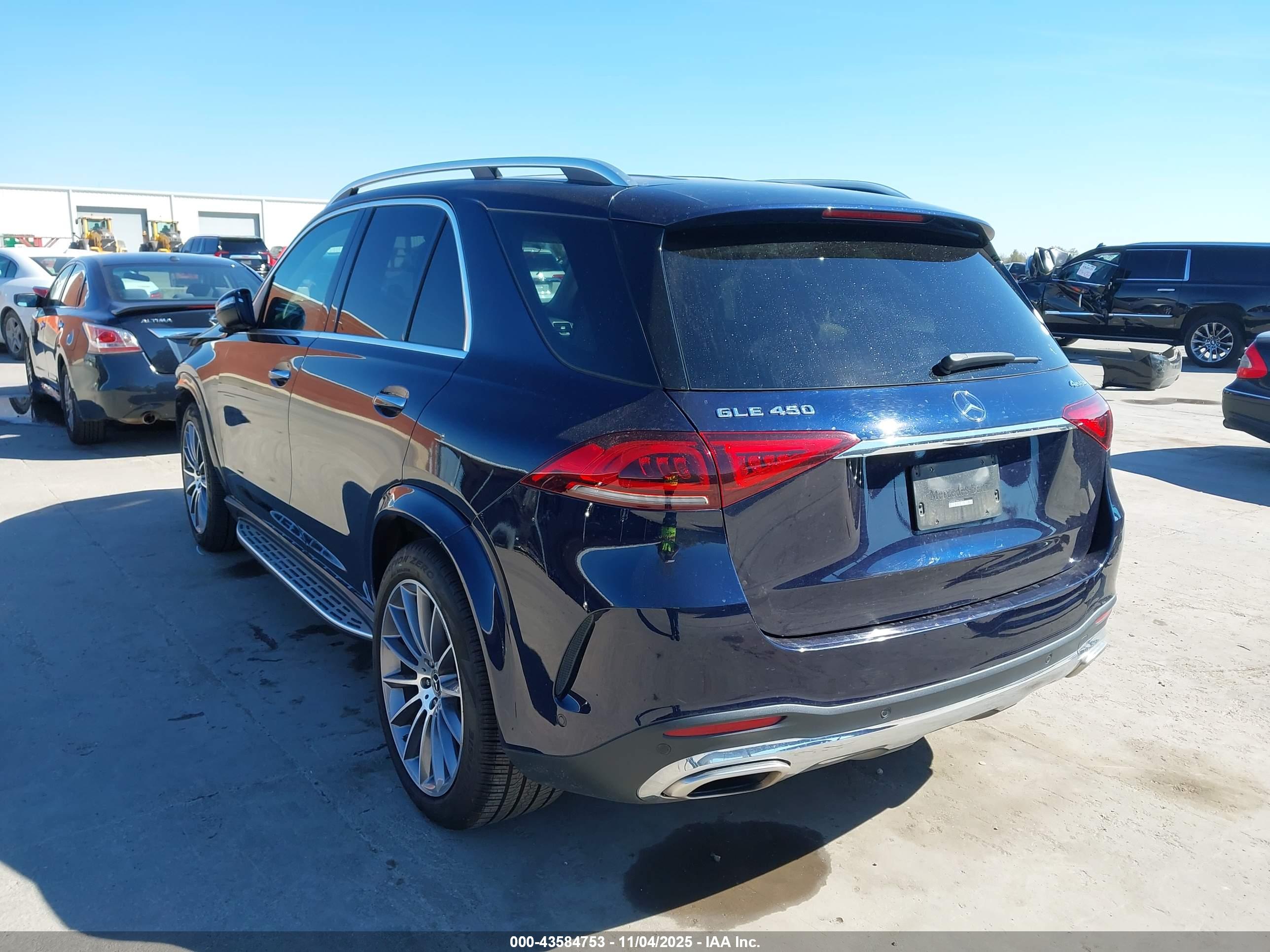 MERCEDES-BENZ GLE image 3