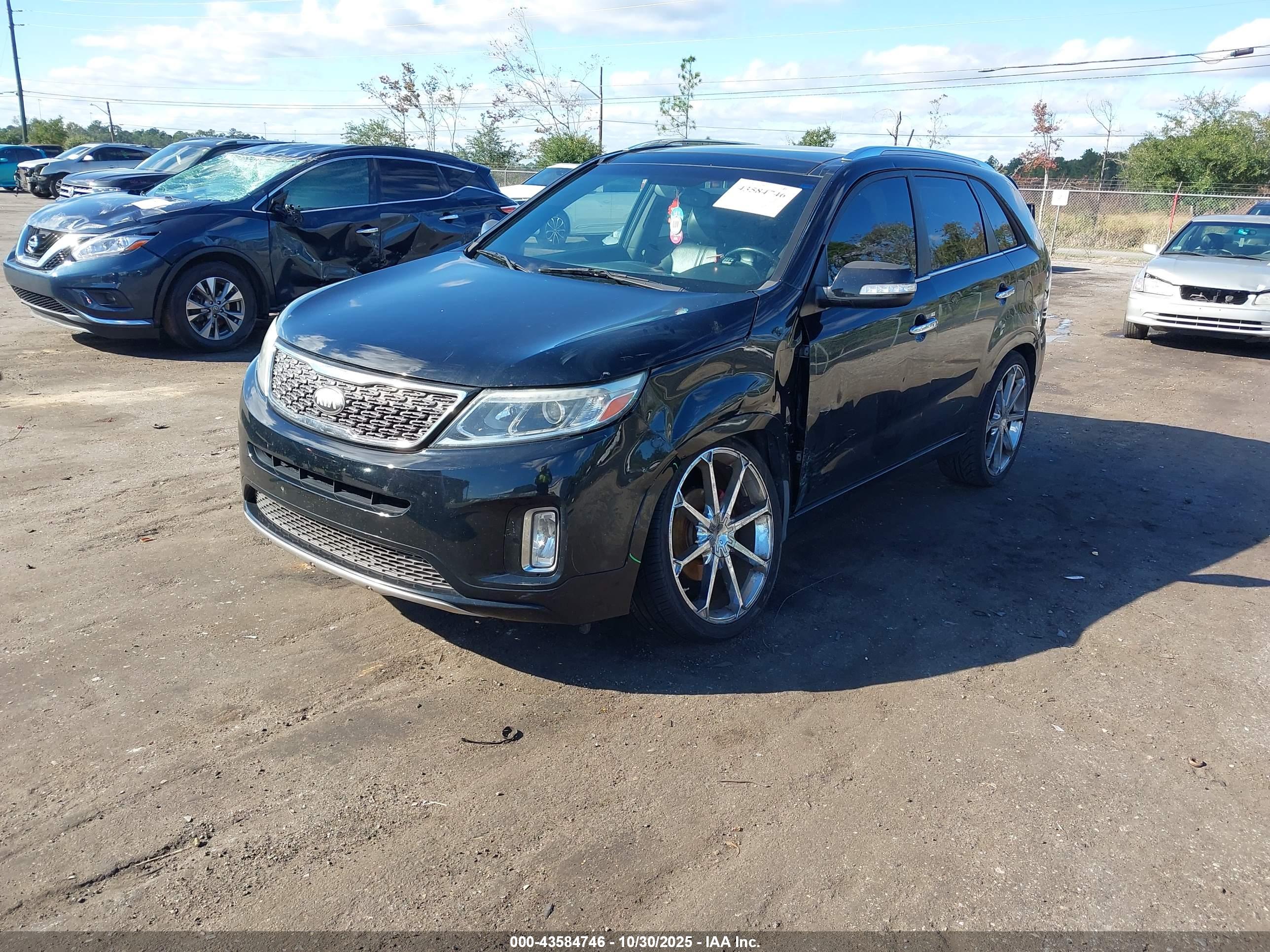 KIA SORENTO image 2