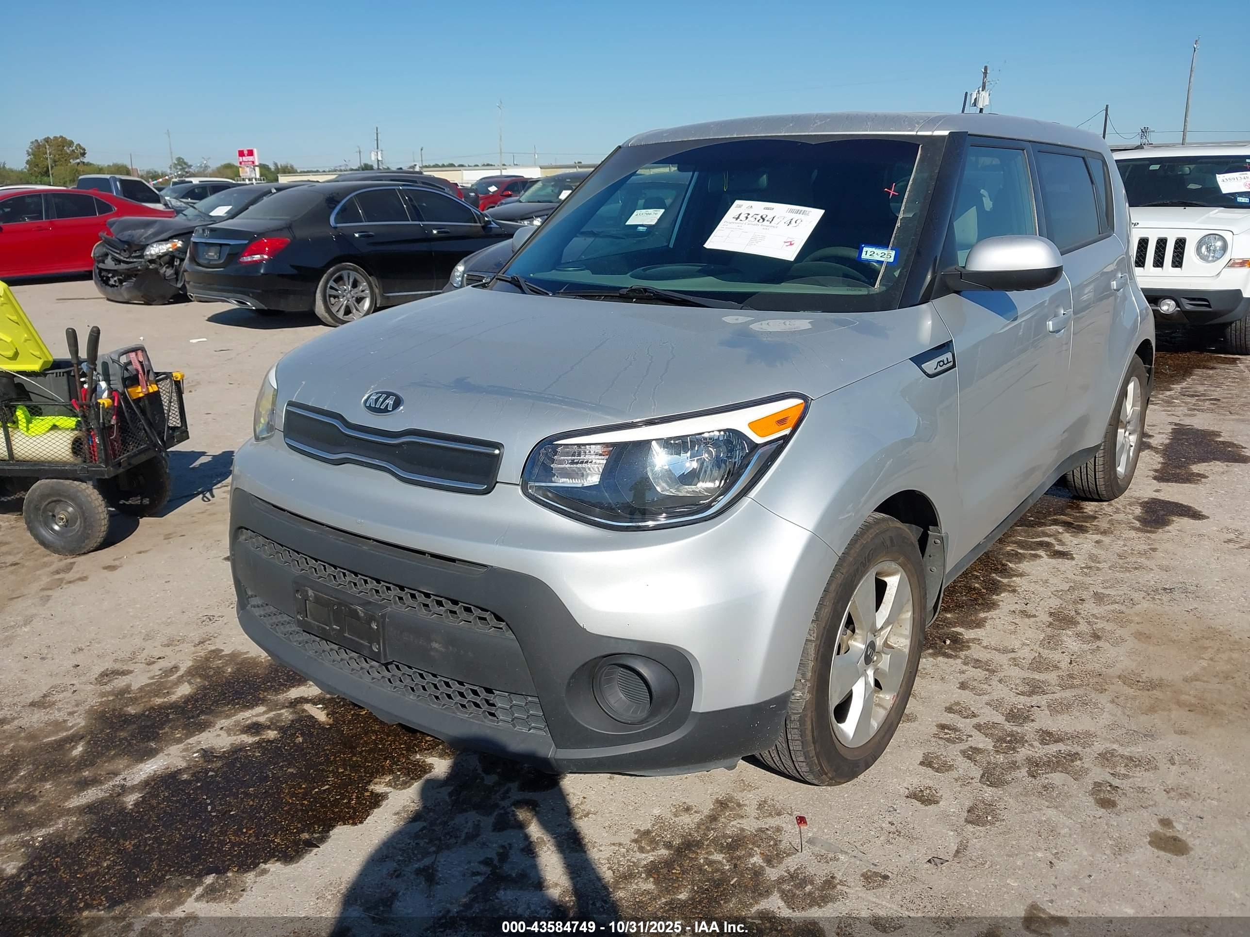 KIA SOUL image 2