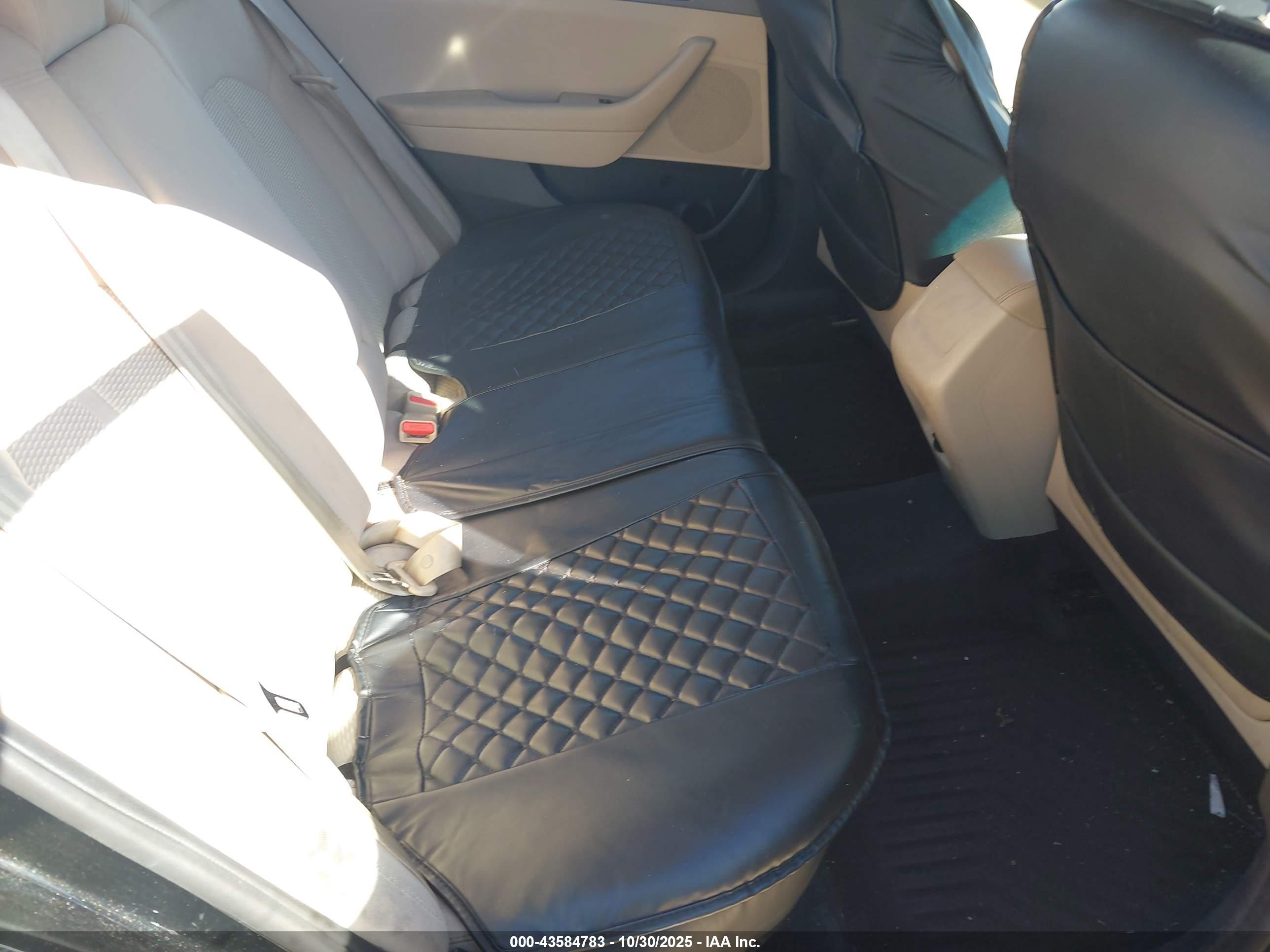 HYUNDAI SONATA image 8