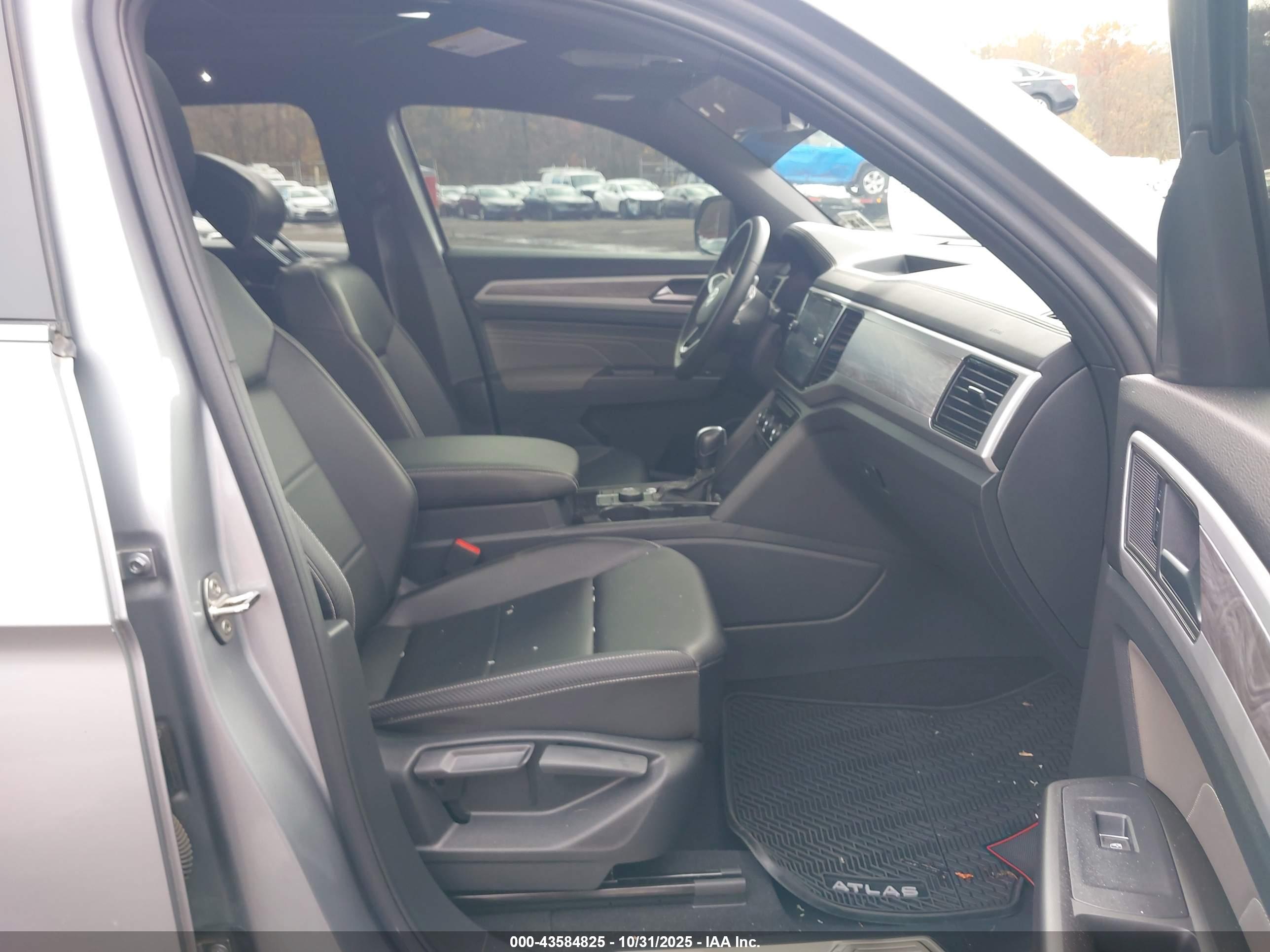 VOLKSWAGEN ATLAS image 5