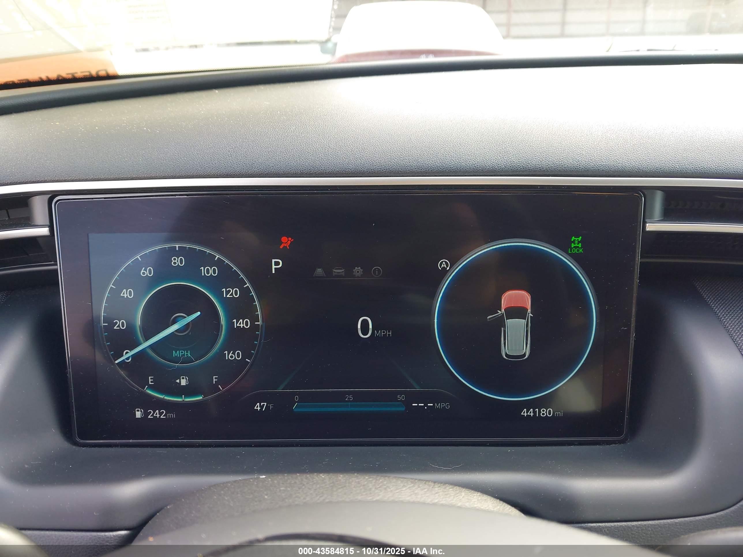HYUNDAI TUCSON image 7