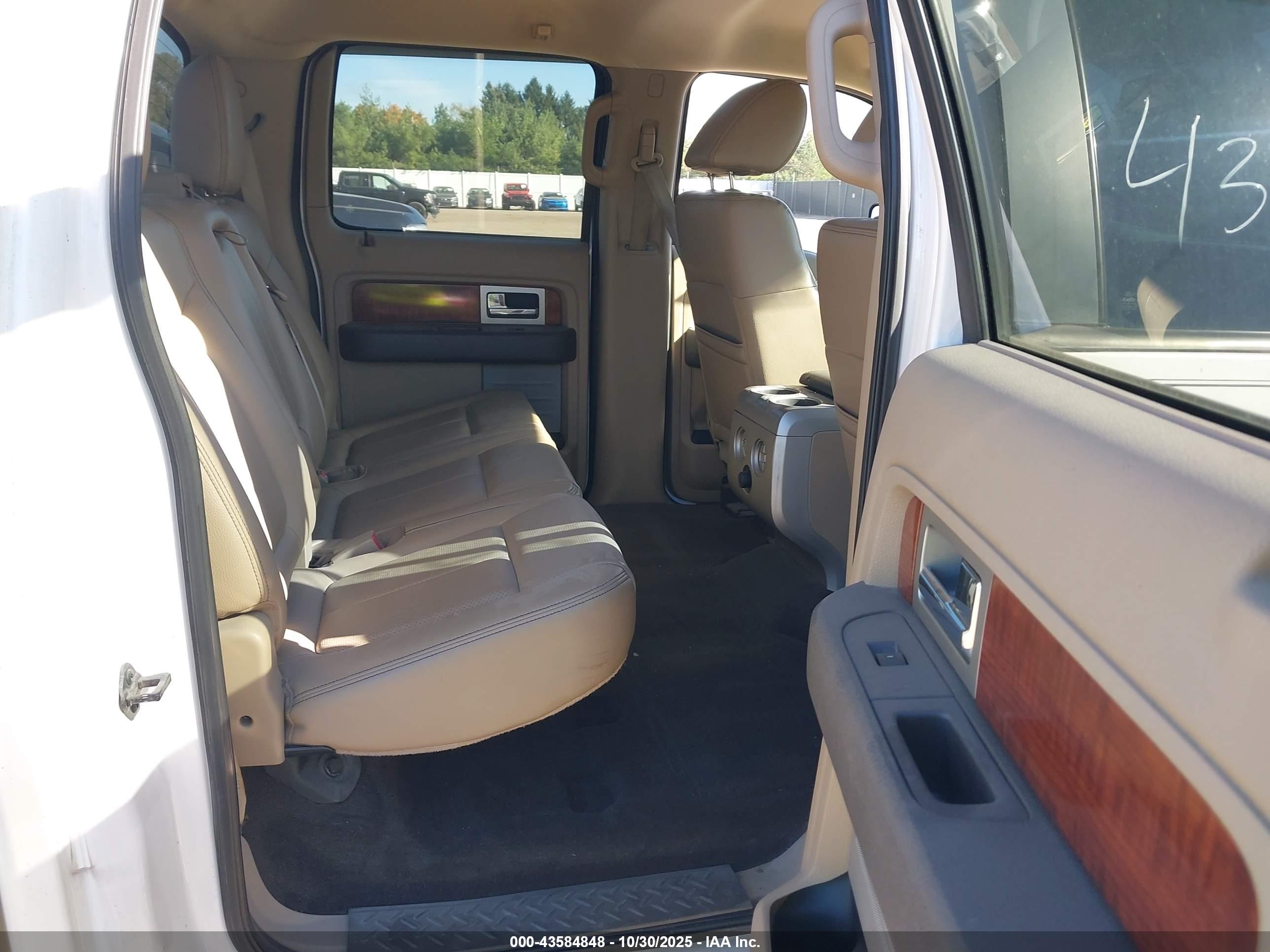 FORD F-150 image 8