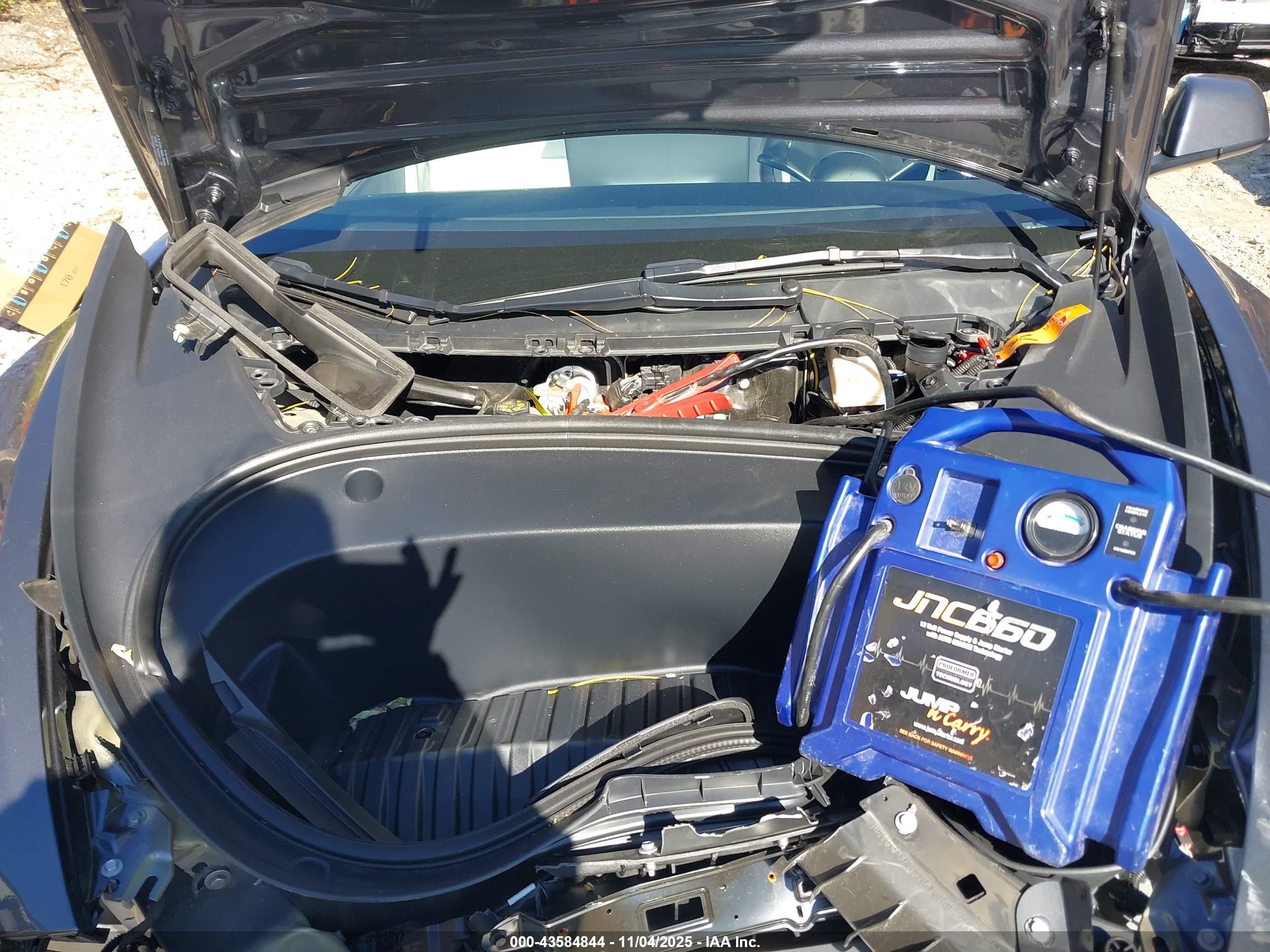 TESLA MODEL image 10
