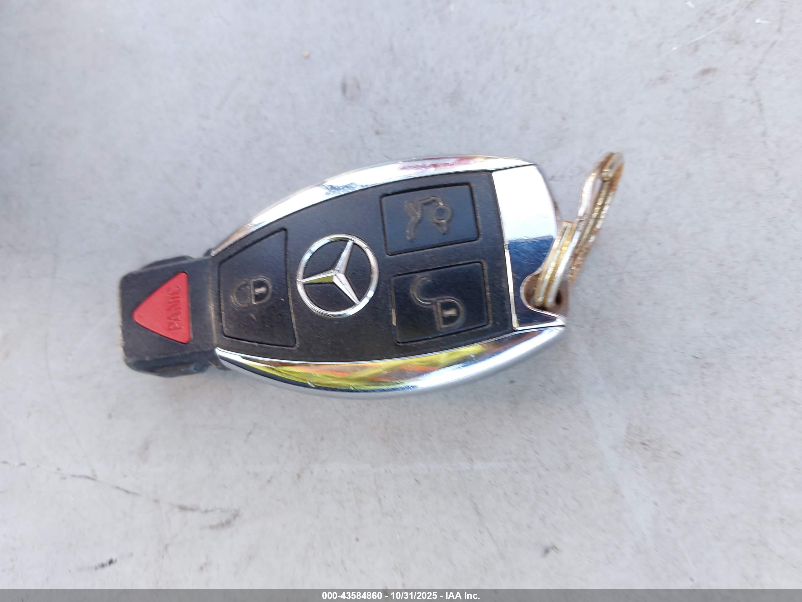 MERCEDES-BENZ E image 11