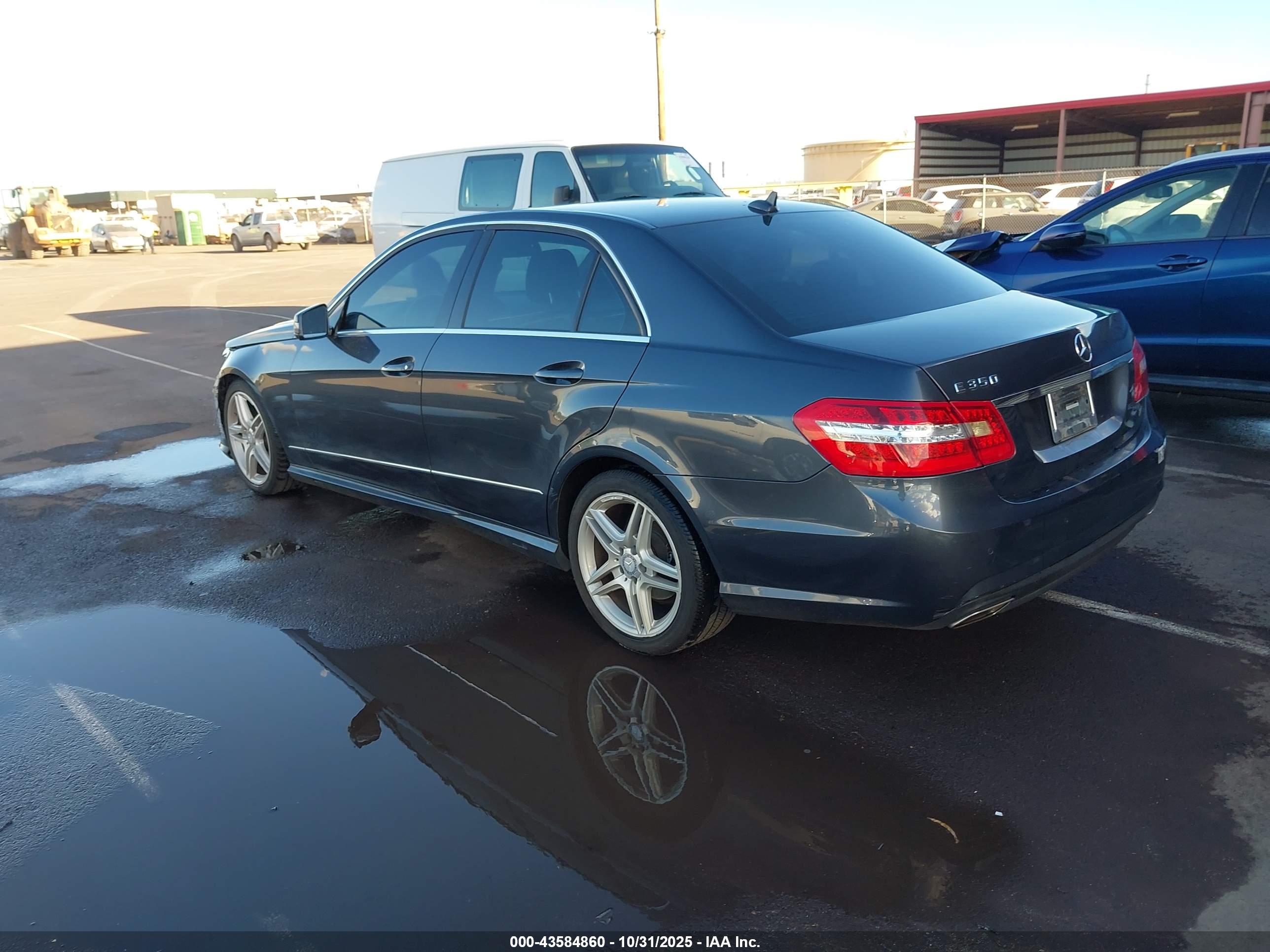 MERCEDES-BENZ E image 3