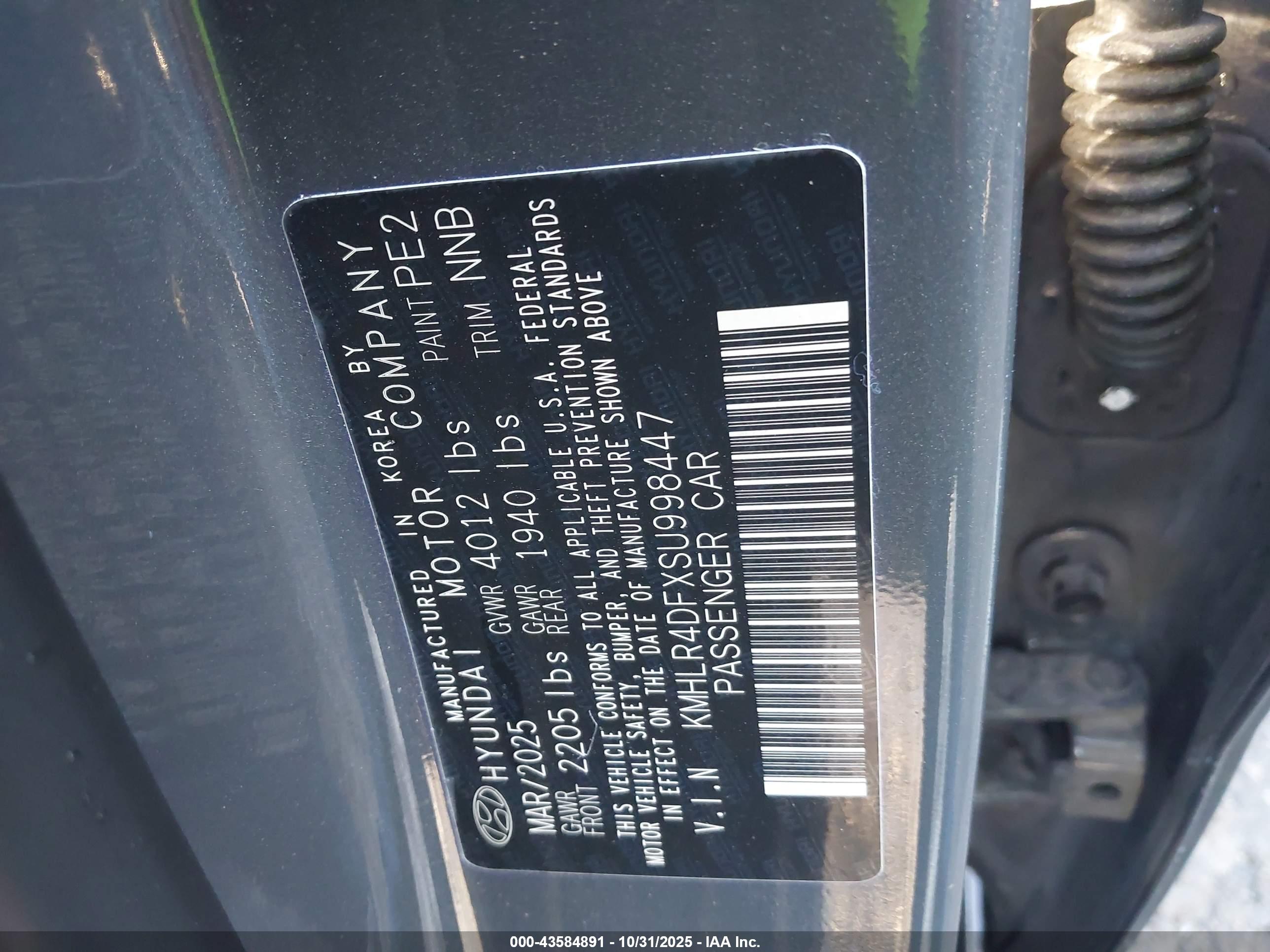 HYUNDAI ELANTRA image 9
