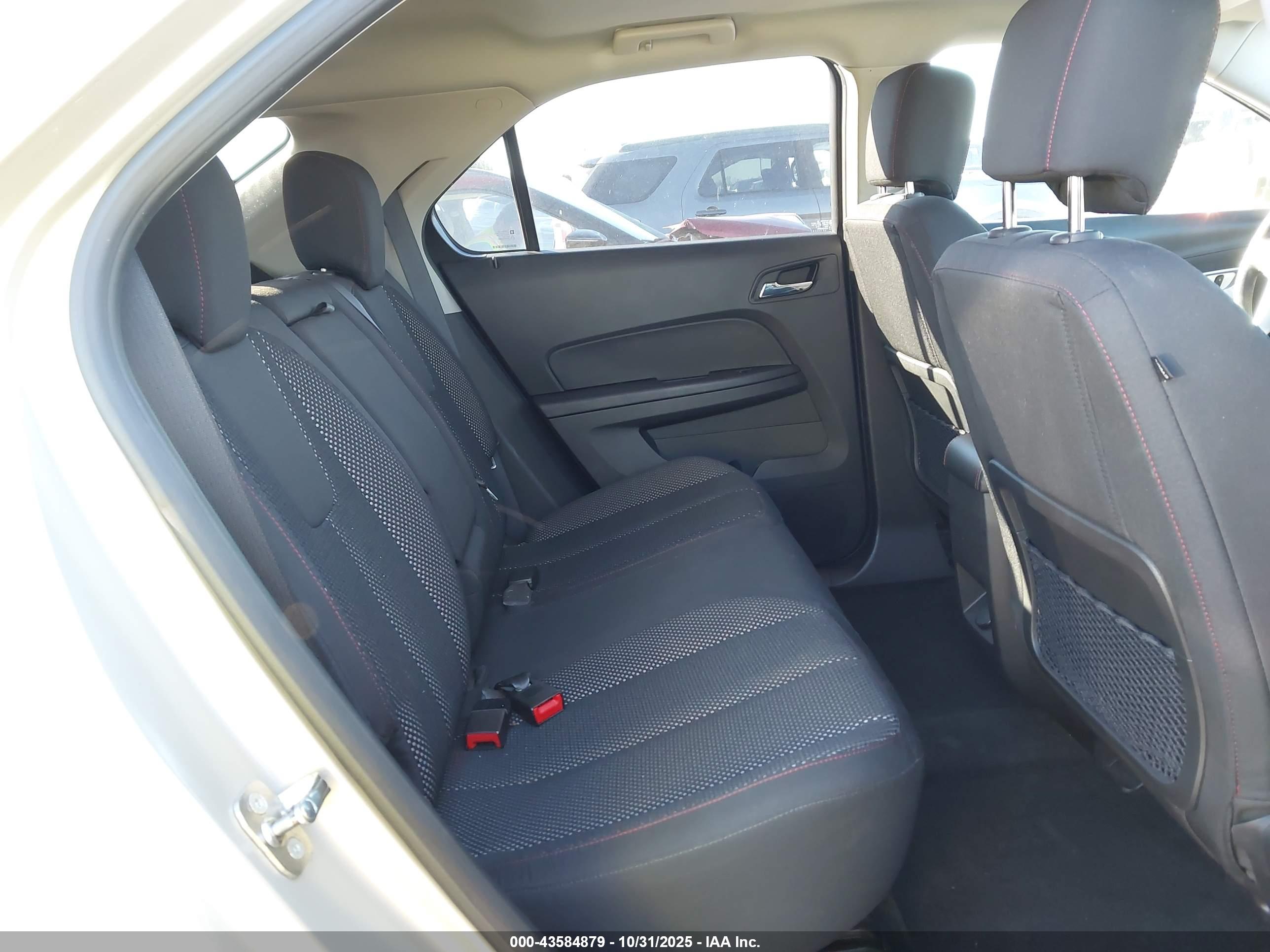 CHEVROLET EQUINOX image 8