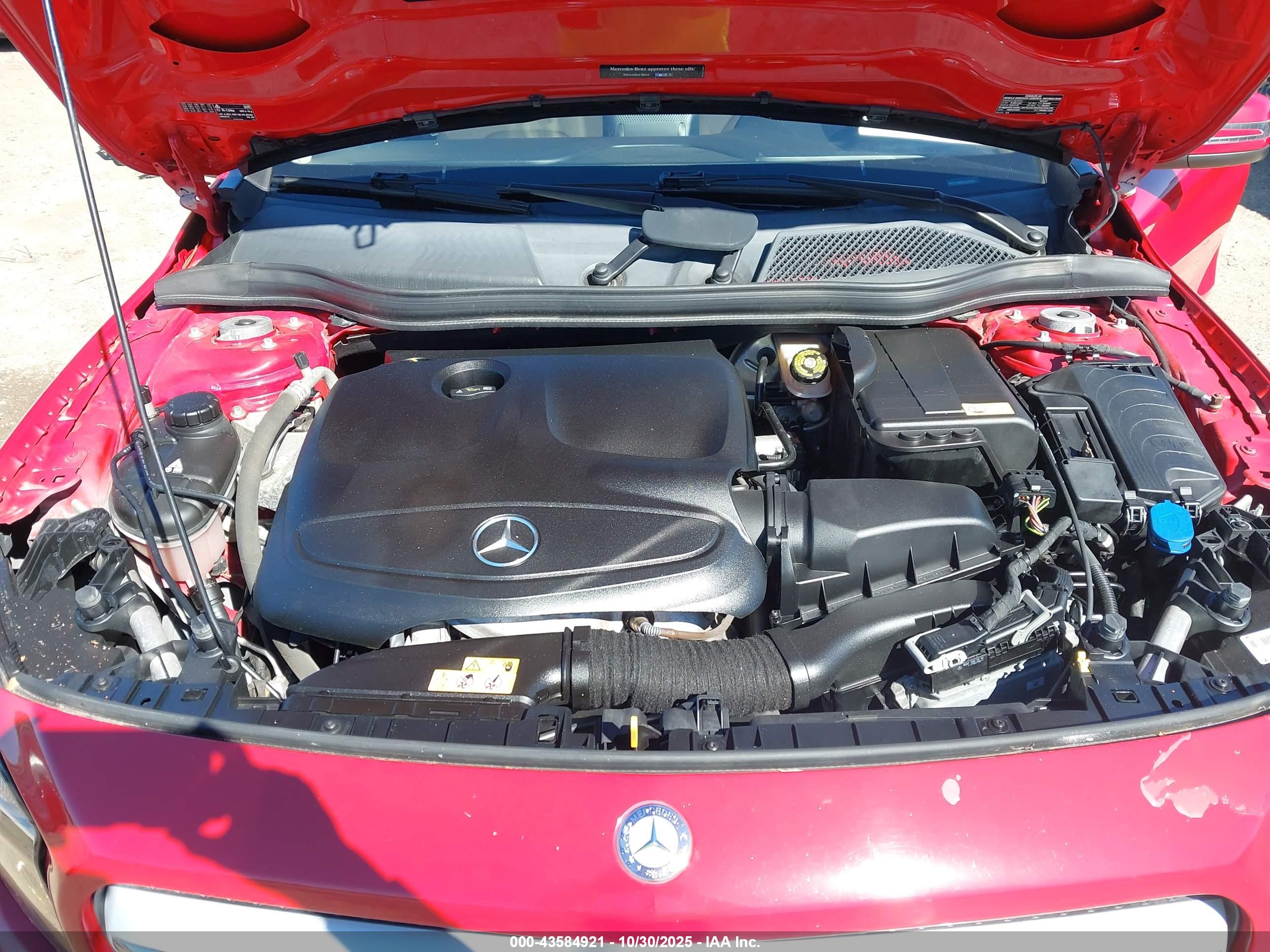 MERCEDES-BENZ GLA image 10