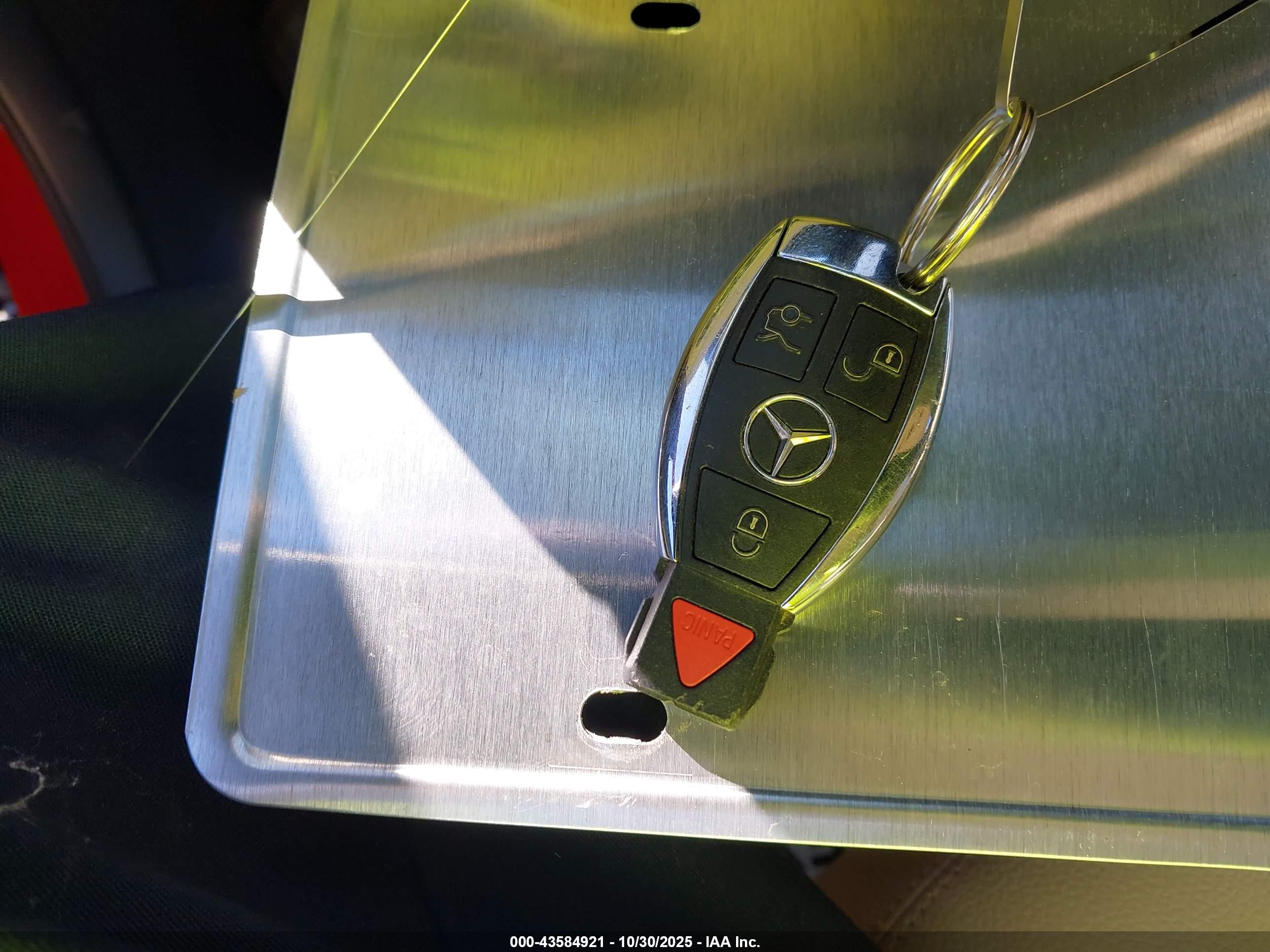 MERCEDES-BENZ GLA image 11