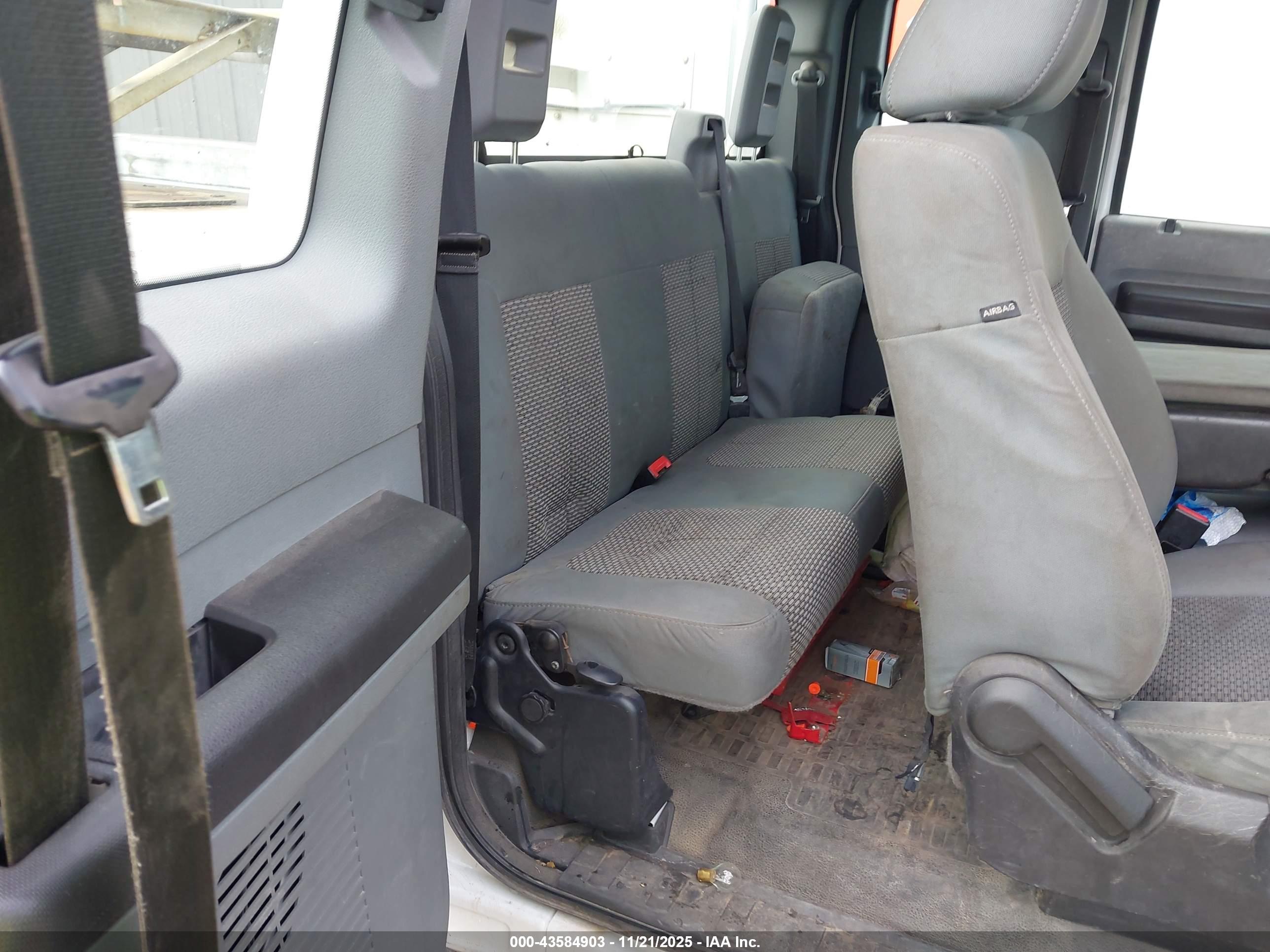 FORD F-250 image 8