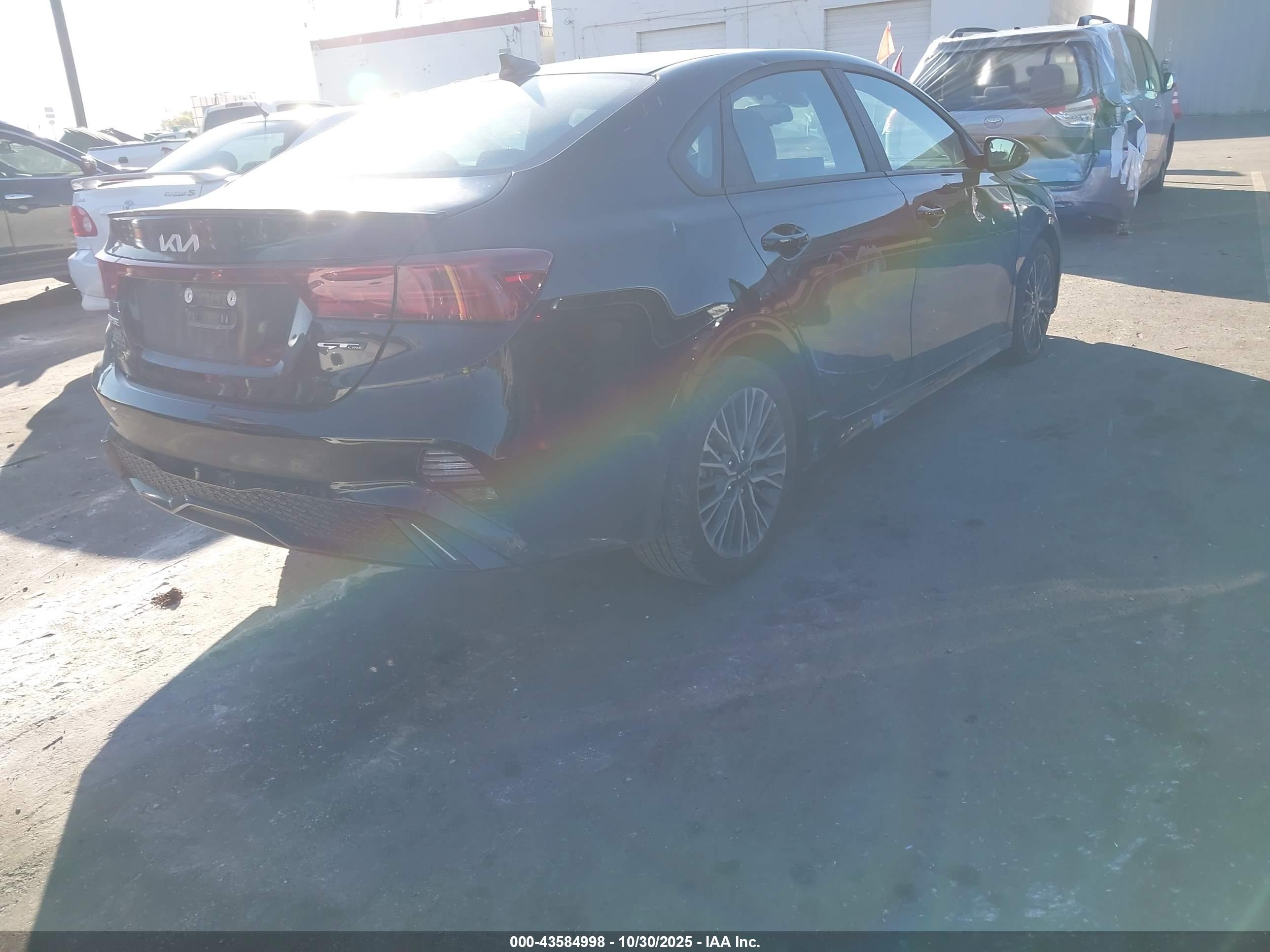 KIA FORTE image 4