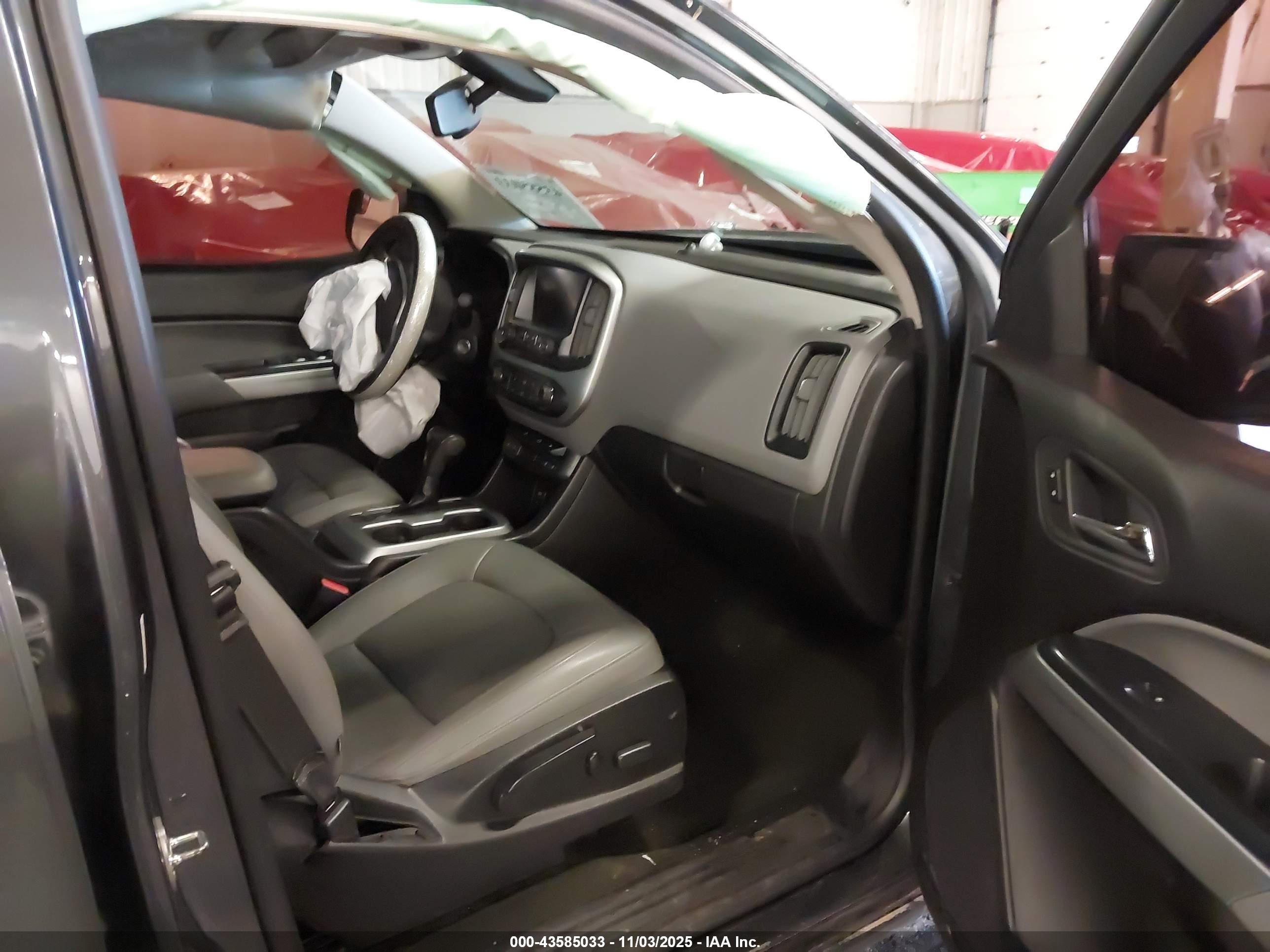 CHEVROLET COLORADO image 5
