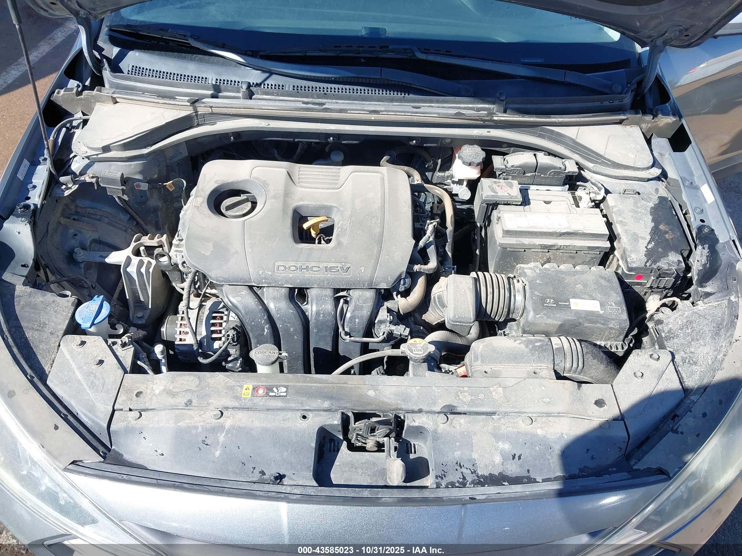 HYUNDAI ELANTRA image 10