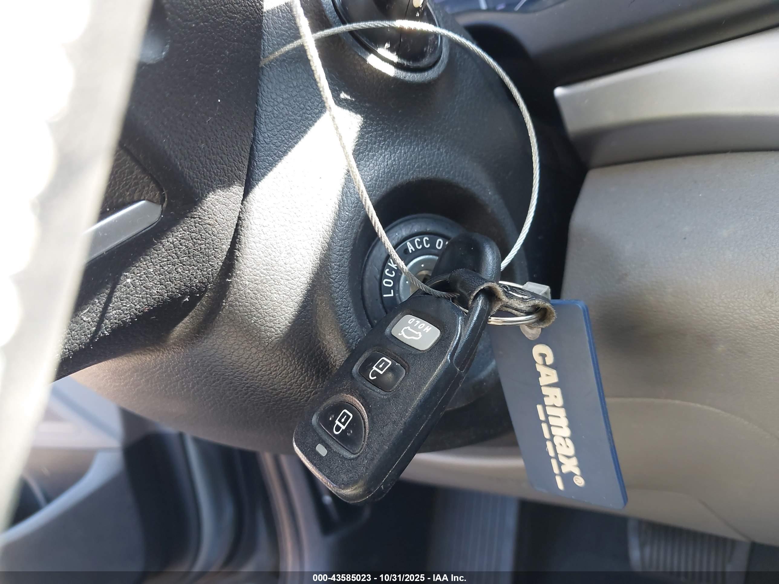 HYUNDAI ELANTRA image 11