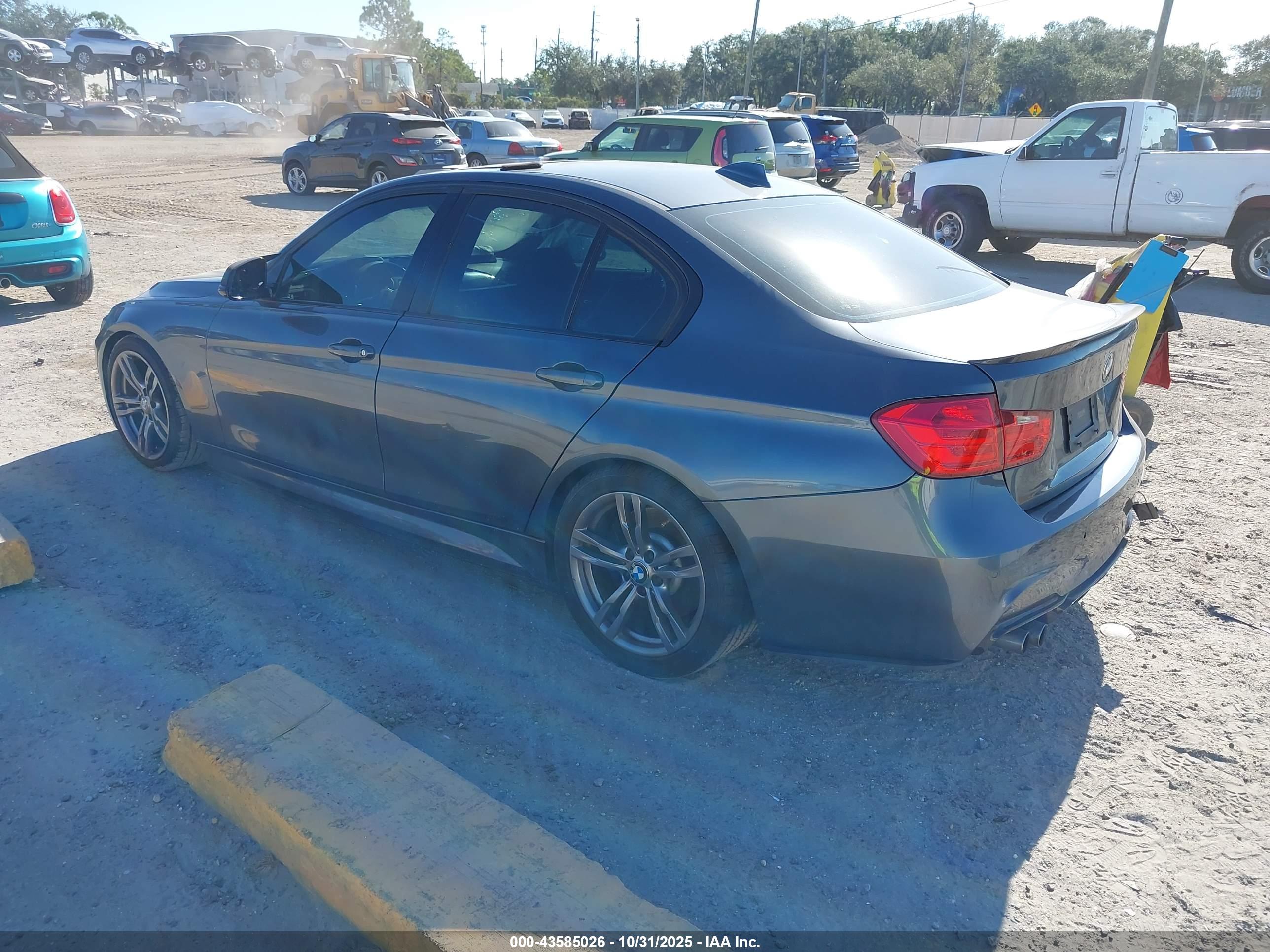 BMW 328I image 3