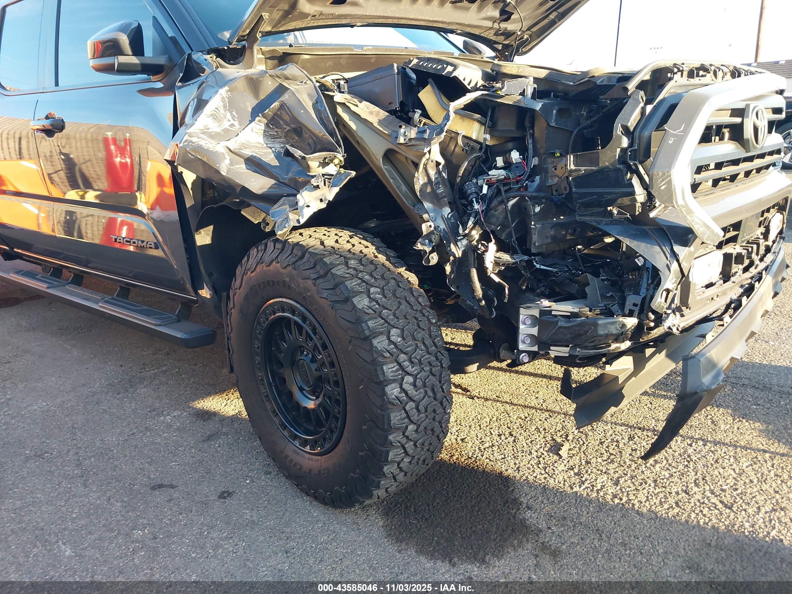 TOYOTA TACOMA image 6
