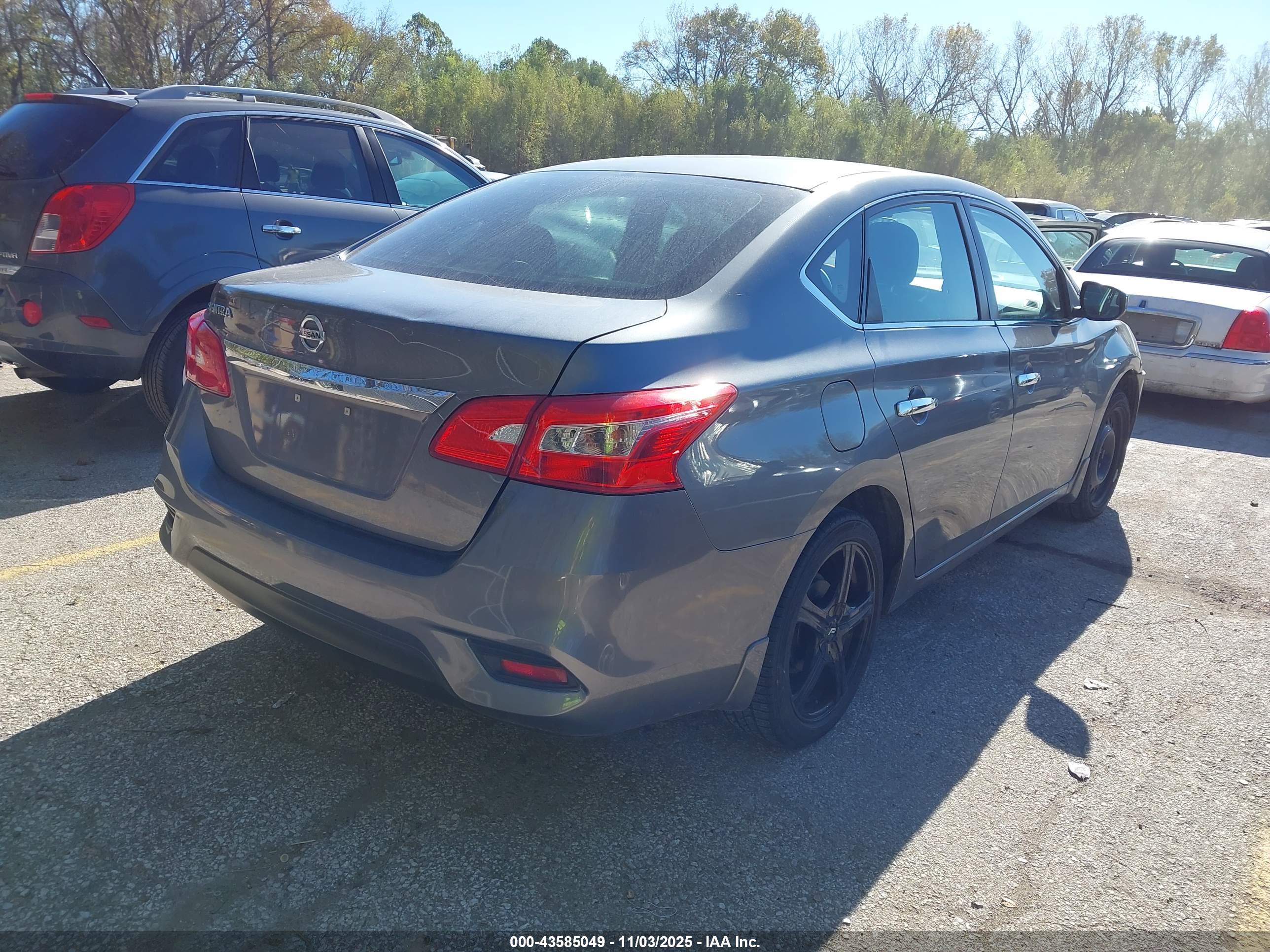 NISSAN SENTRA image 4